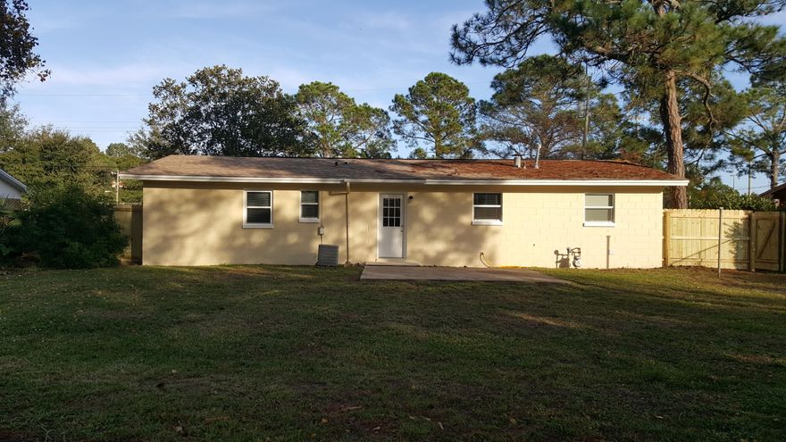 NEW ROOF, NEW WINDOWS, NEW BATHROOMS, and so much more!! This property sits on a large lot in the center of FWB that is all fenced. Open floor plan with 4 bedrooms and 2 bathrooms. Open the front door into a beautiful very open layout. Kitchen has new black appliances. New backsplash that accent the gorgeous new countertops. Off from the living room is your potential for either a second living space or 4th bedroom. Its a beautiful very oversized room that can be used for multiple purposes. It's perfect for the family with children. Very quiet neighborhood with incredible neighbors. Not to mention, it's directly across the street is the FWB tennis courts! Come see for yourself how this could be the perfect home for your family!!