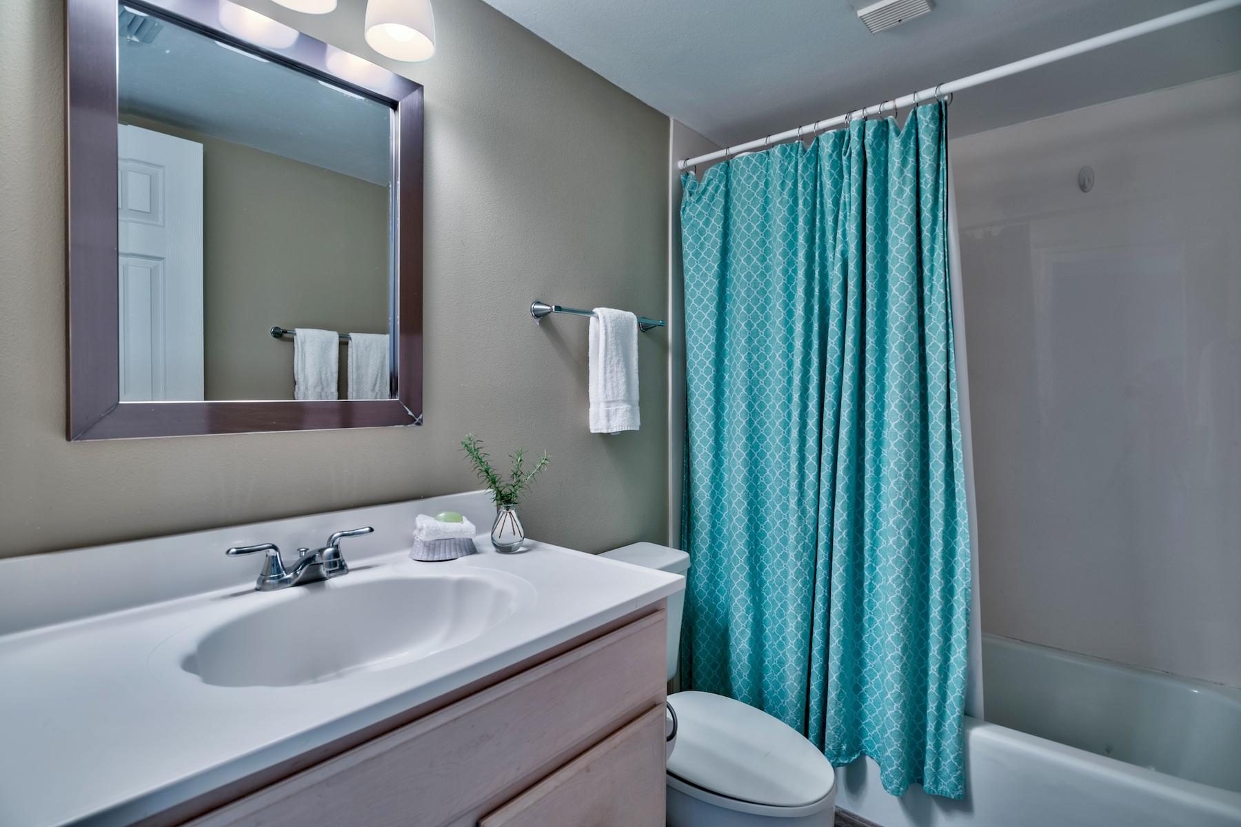 HUNTINGTON BY THE SEA CONDO - Residential