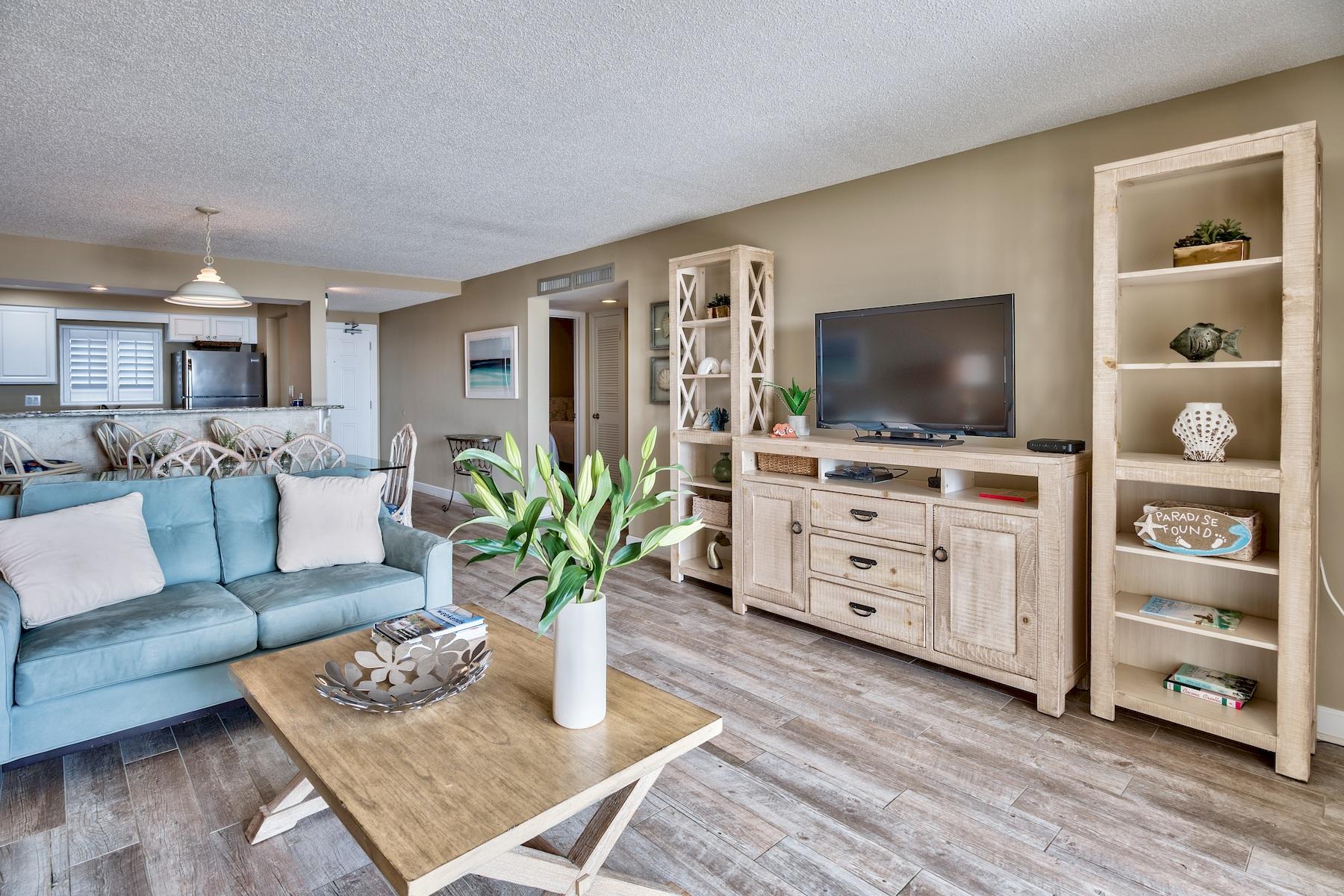 HUNTINGTON BY THE SEA CONDO - Residential