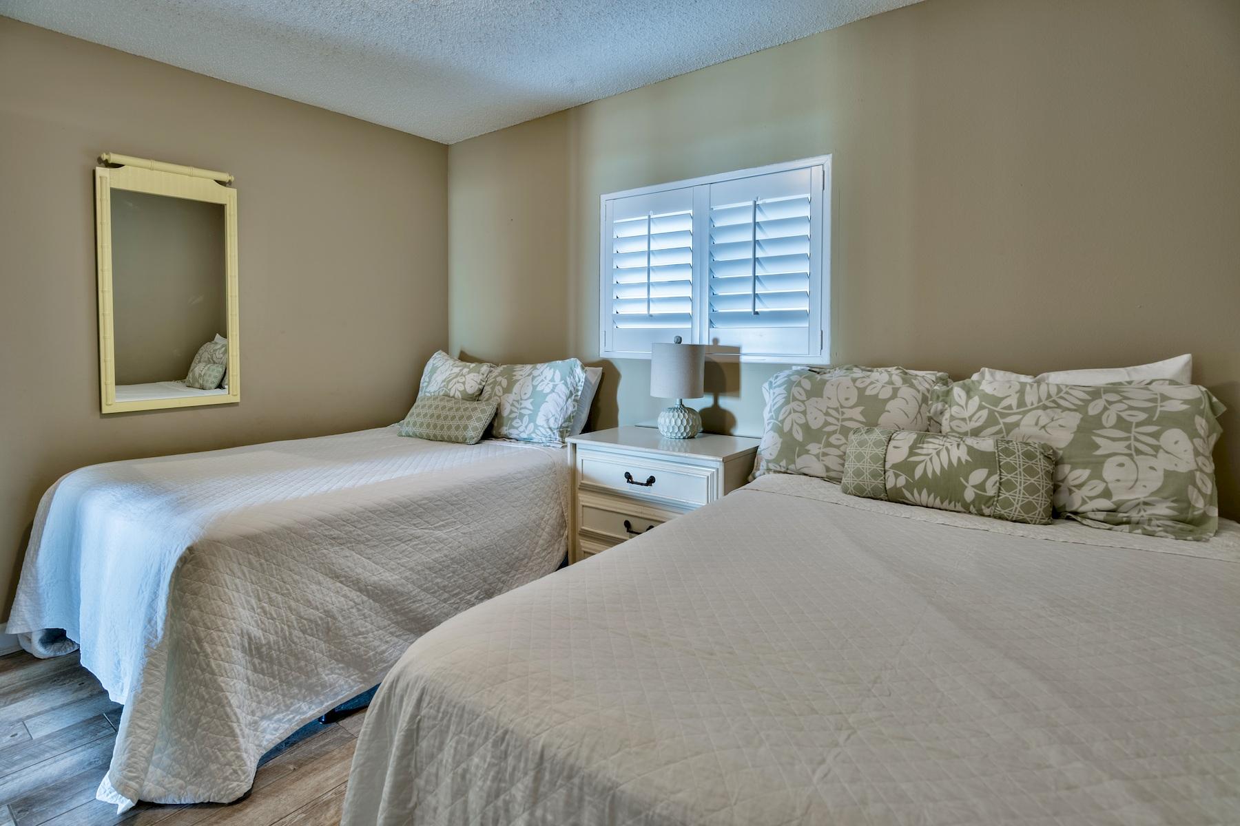 HUNTINGTON BY THE SEA CONDO - Residential