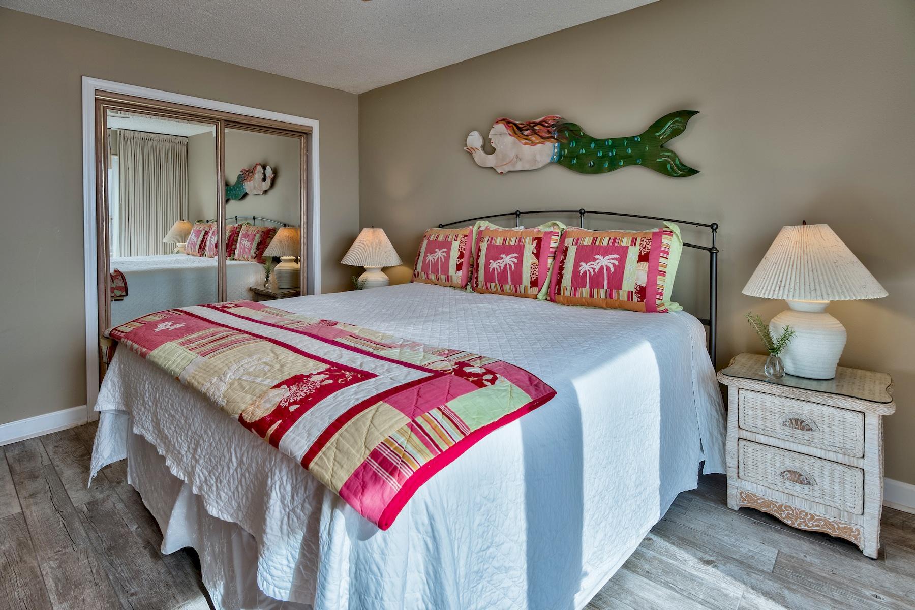 HUNTINGTON BY THE SEA CONDO - Residential