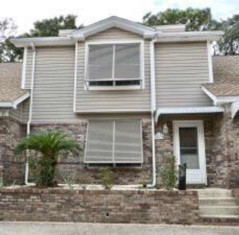 A home in Fort Walton Beach