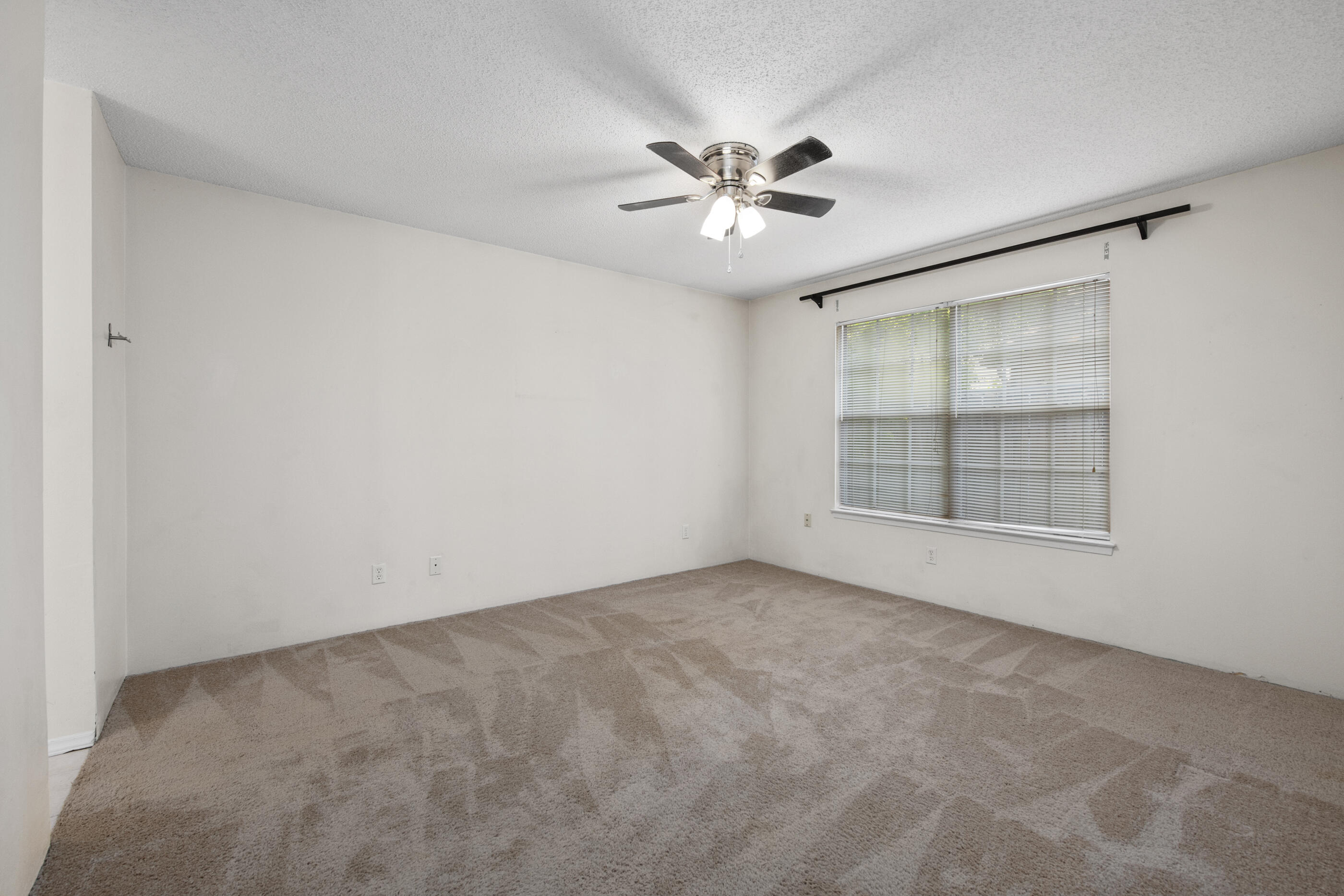 YORKTOWN AT WILLOW BEND - Residential