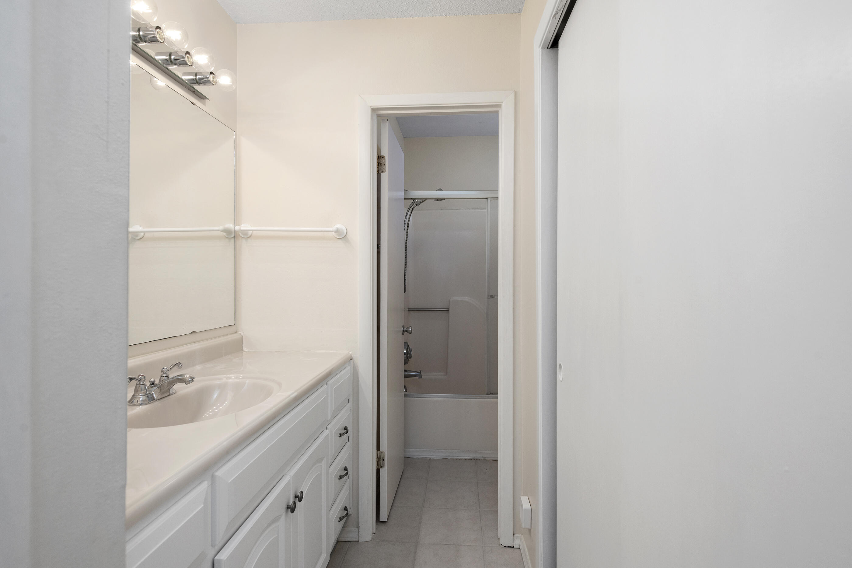 YORKTOWN AT WILLOW BEND - Residential