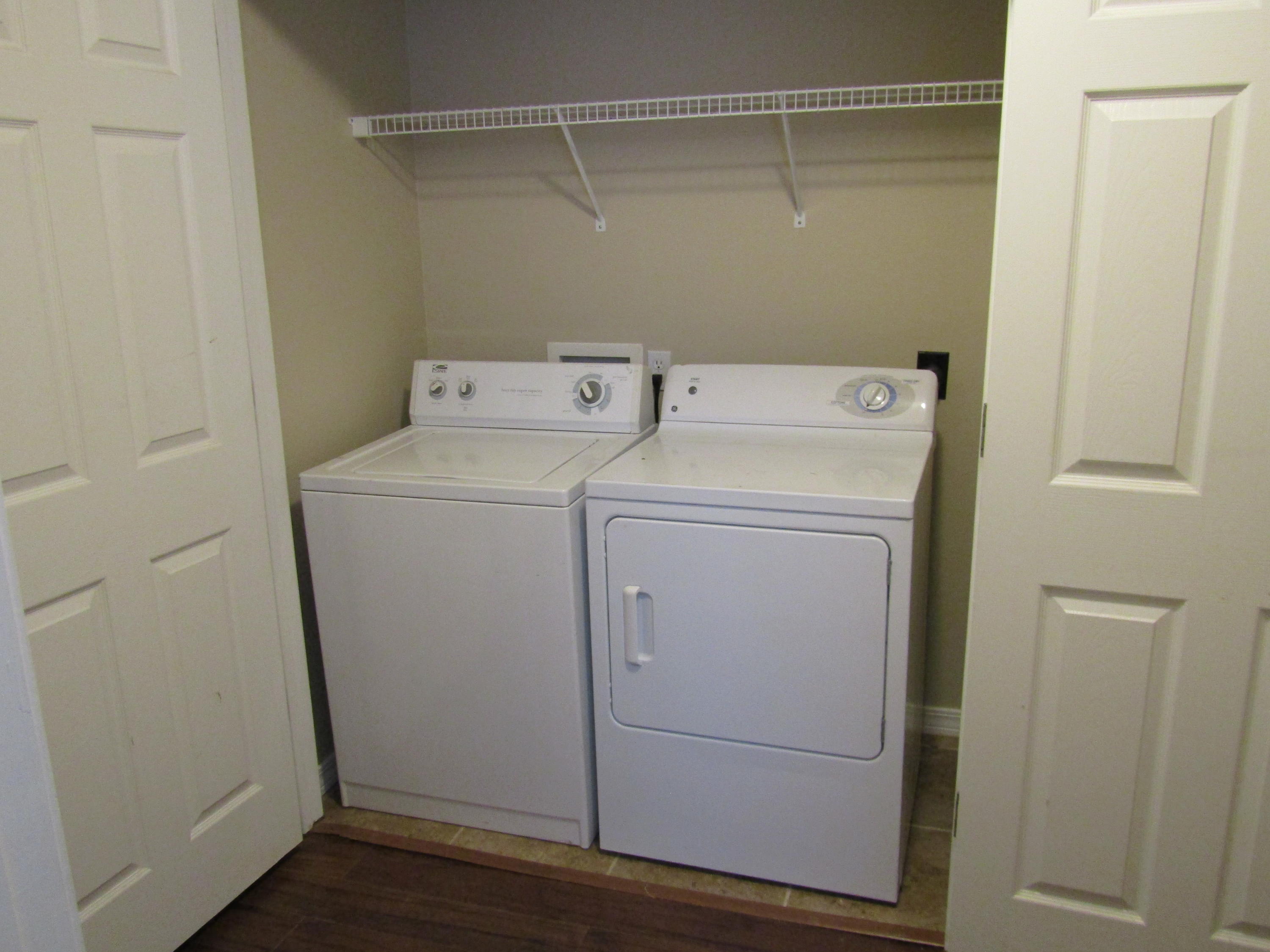 RIDGE CREST PH II - Residential