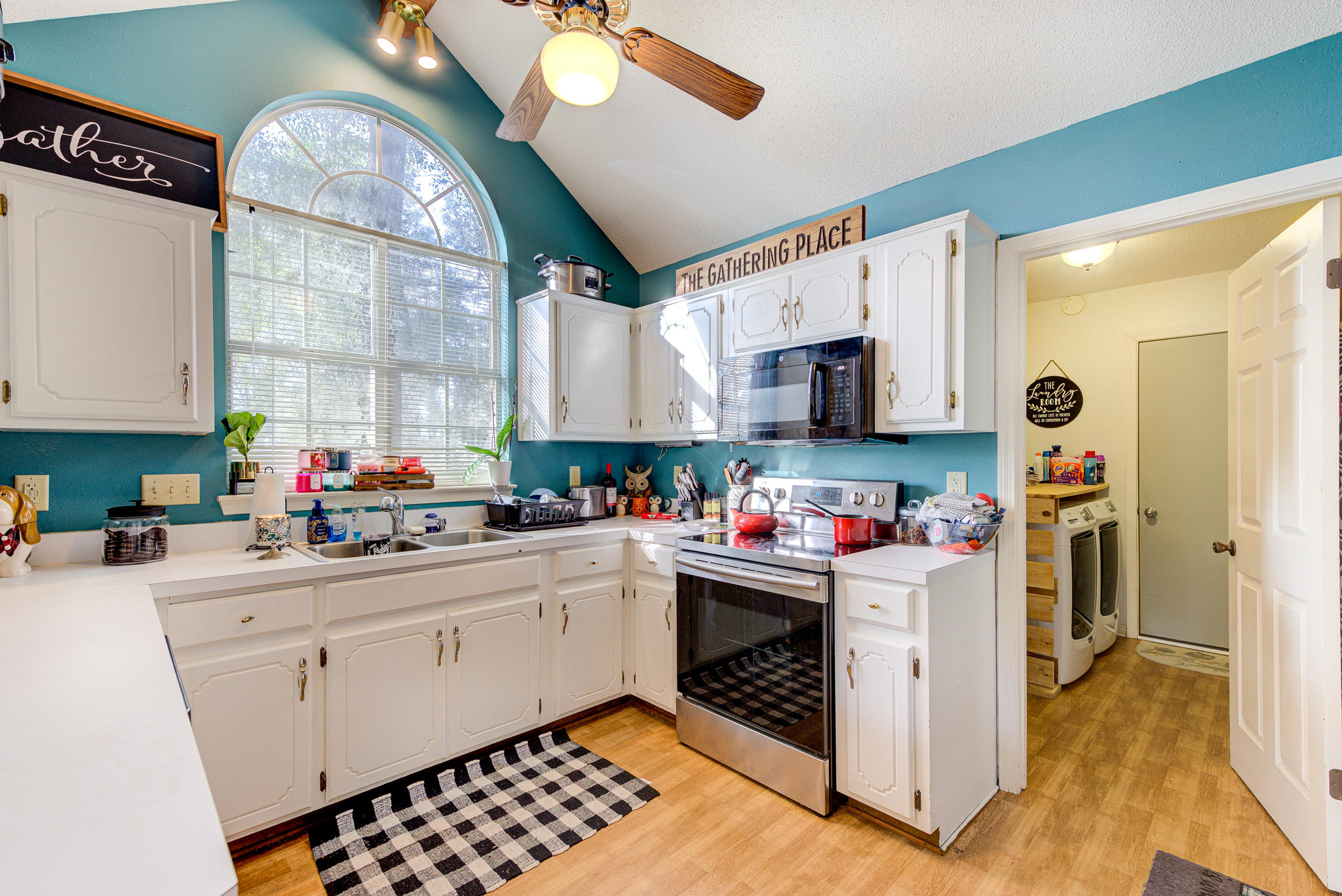 SAVANNAH OAKS LOT 1 - Residential