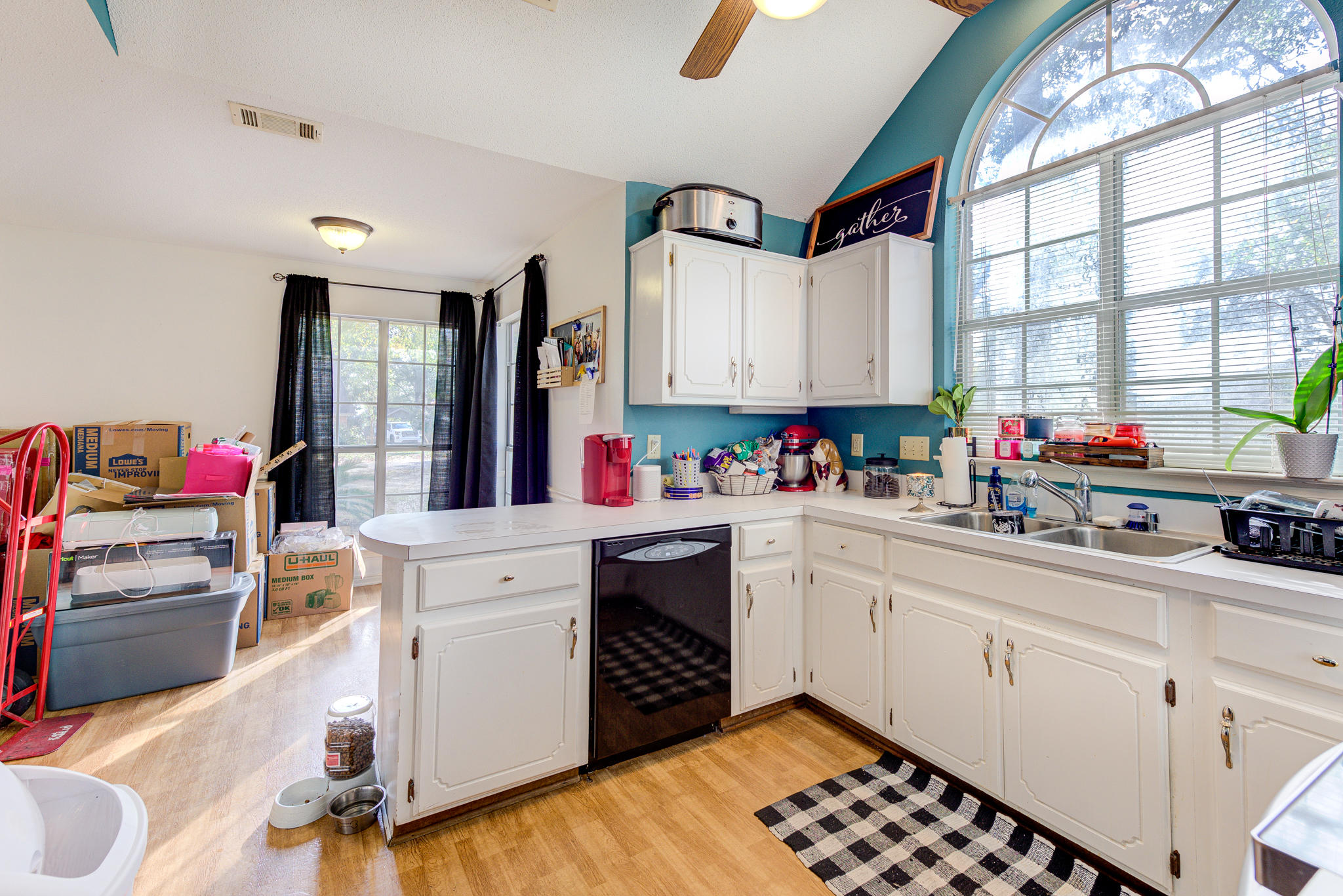 SAVANNAH OAKS LOT 1 - Residential