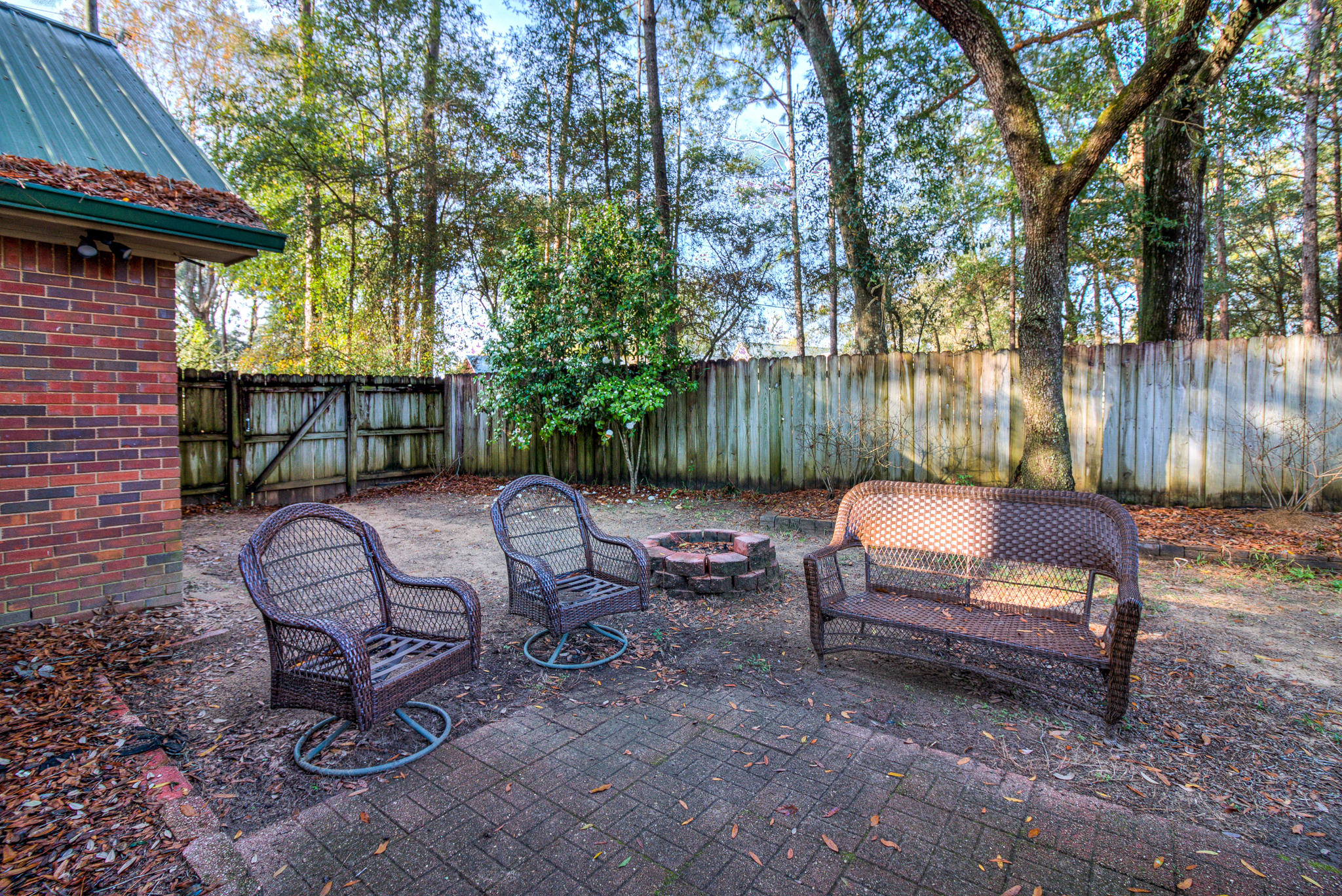 SAVANNAH OAKS LOT 1 - Residential