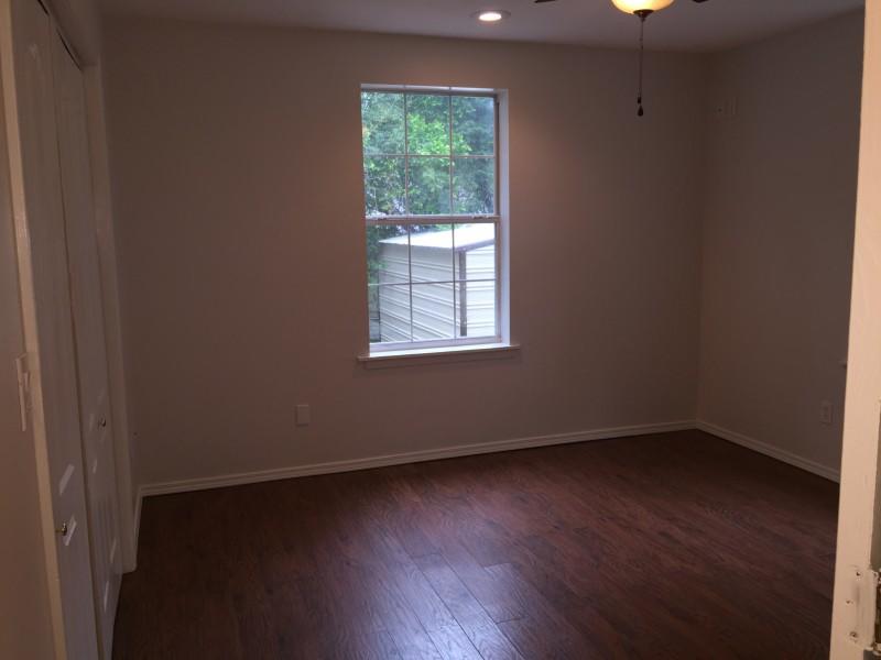 VALPARAISO PINECREST 1 - Residential