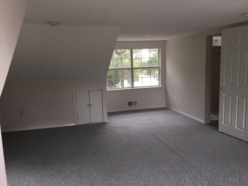 VALPARAISO PINECREST 1 - Residential