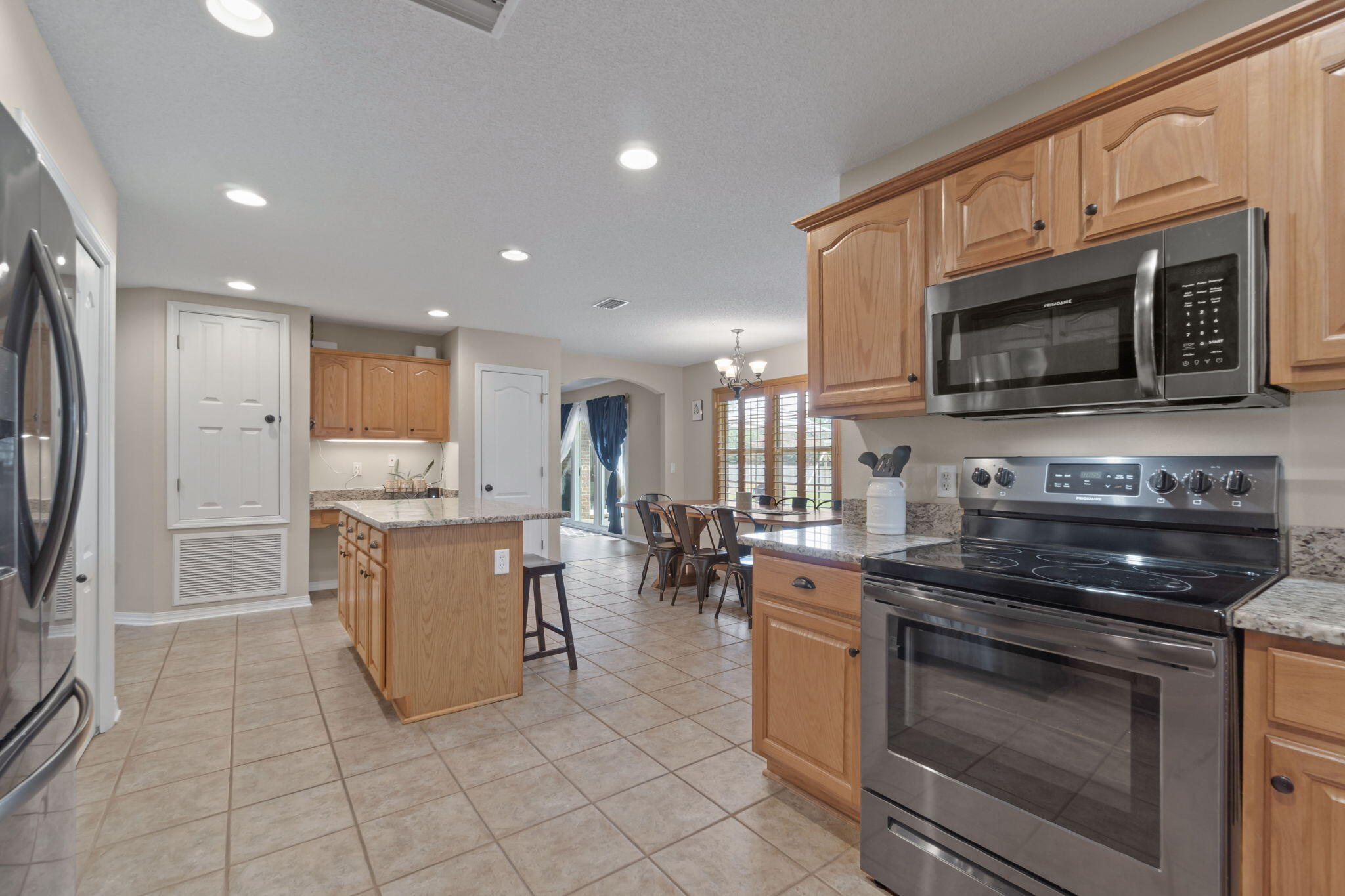 HOLLEY BY THE SEA - Residential