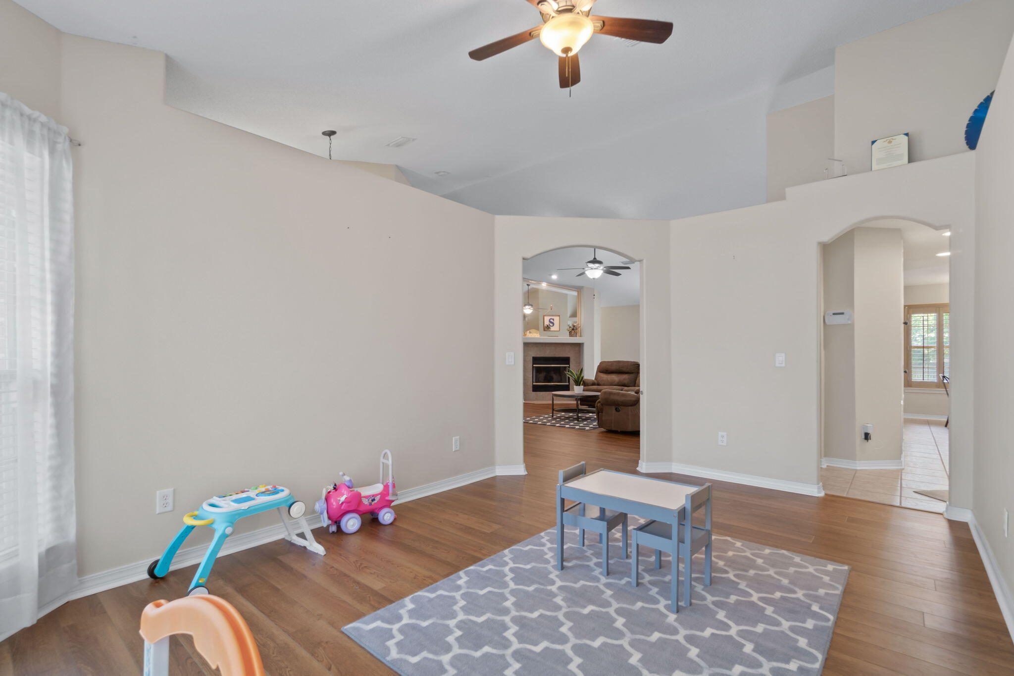 HOLLEY BY THE SEA - Residential