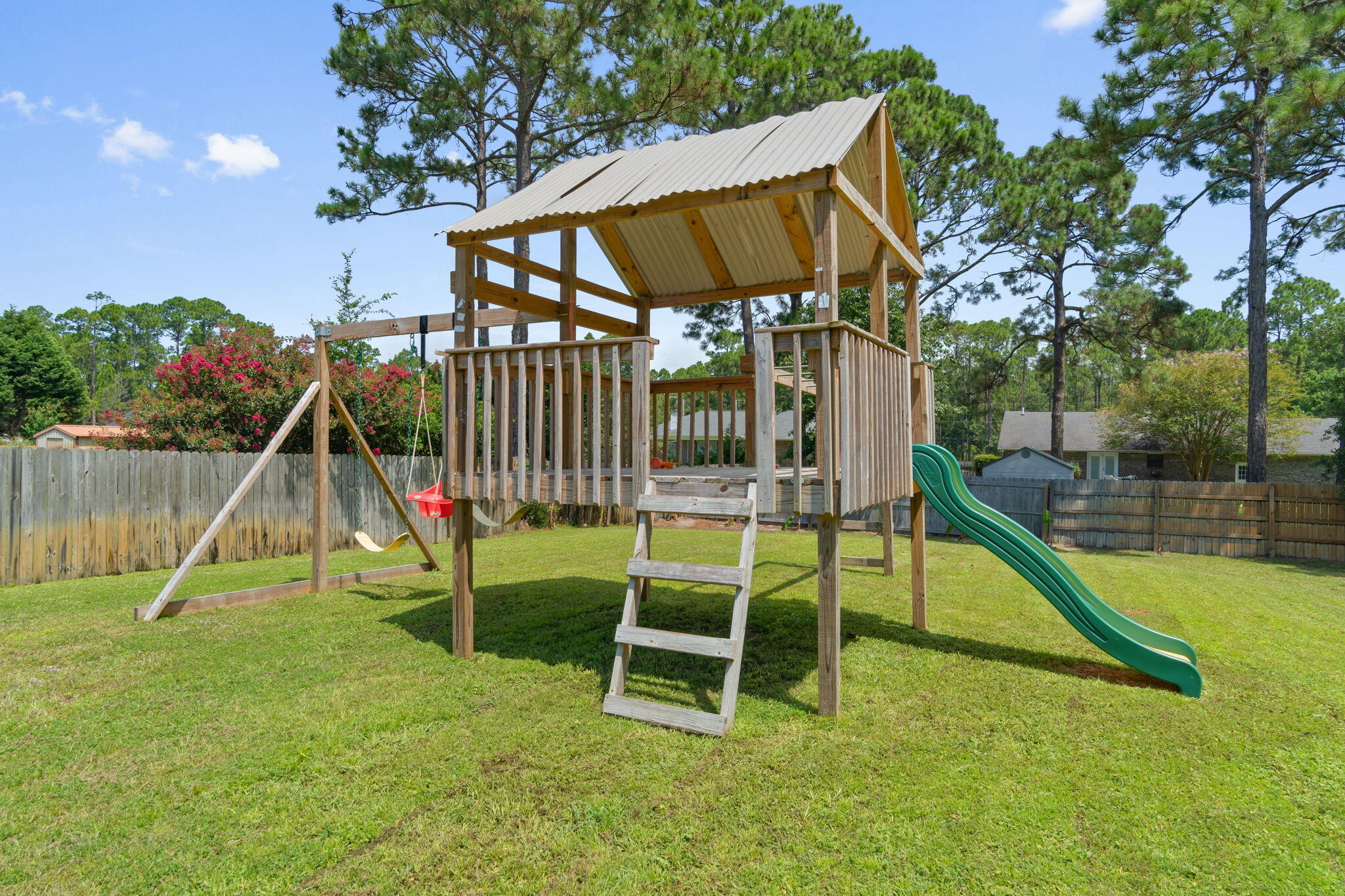 HOLLEY BY THE SEA - Residential