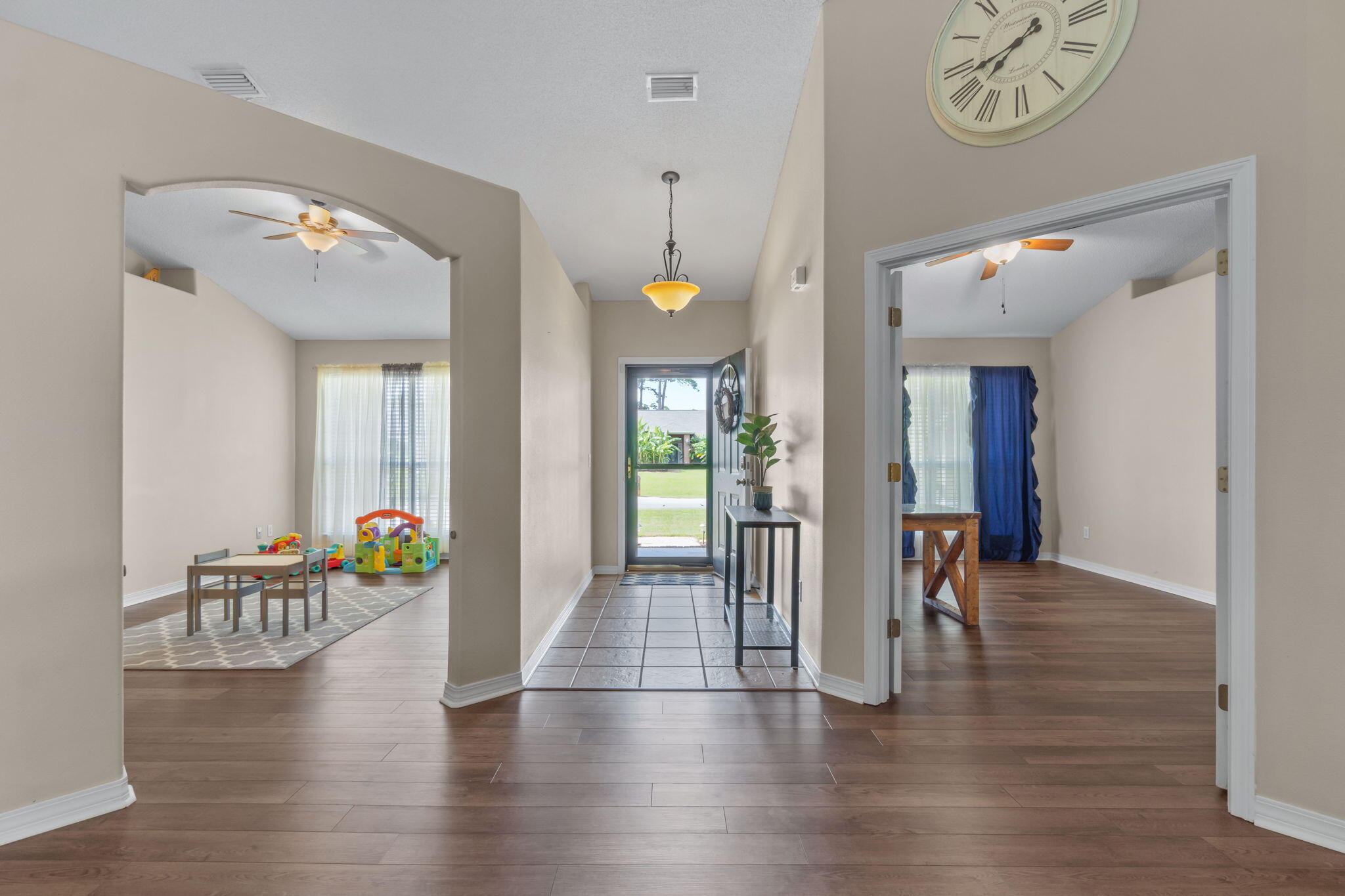 HOLLEY BY THE SEA - Residential