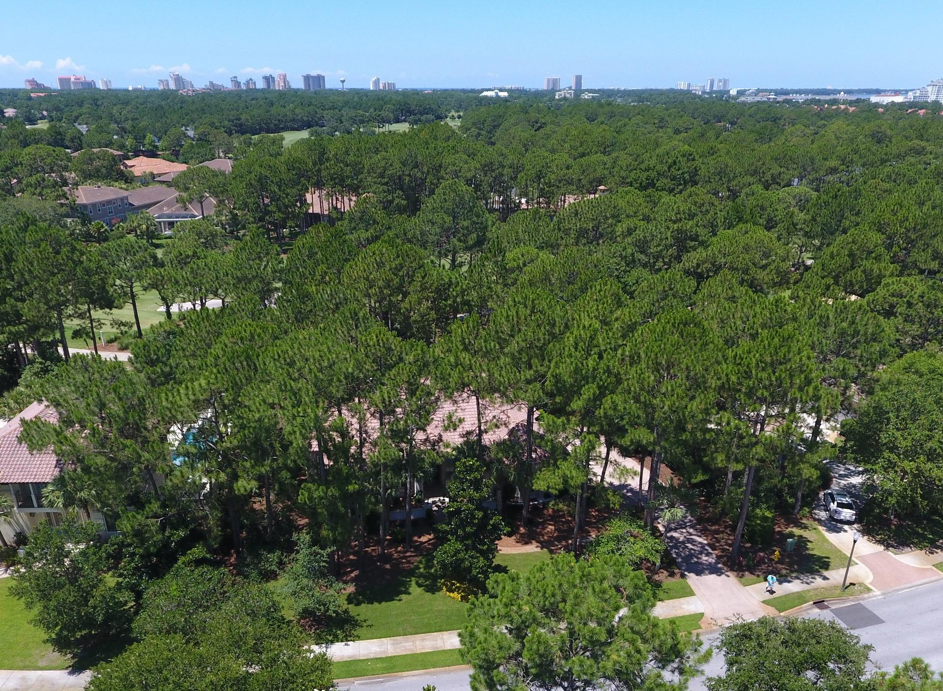 BAYTOWNE AVE EAST - Residential