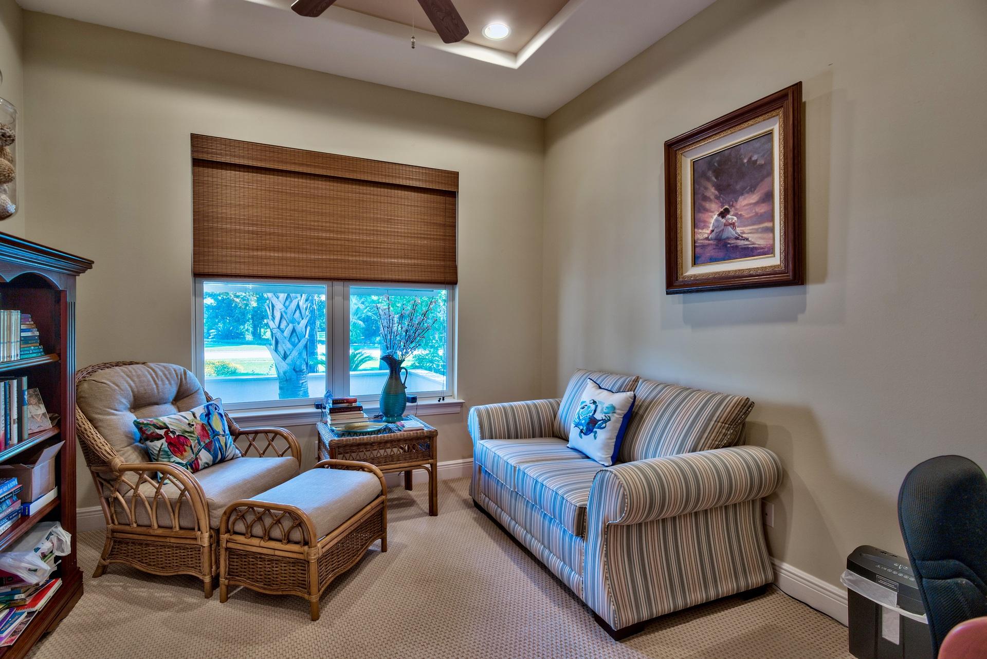 BAYTOWNE AVE EAST - Residential