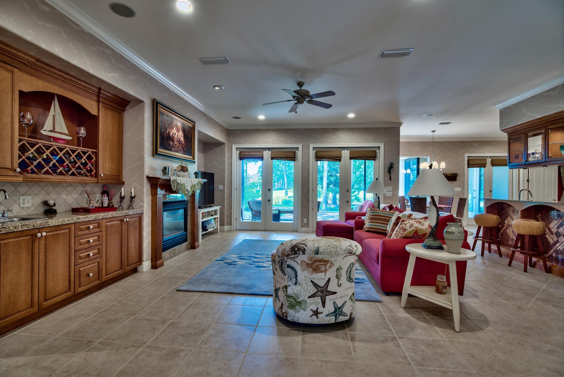 BAYTOWNE AVE EAST - Residential