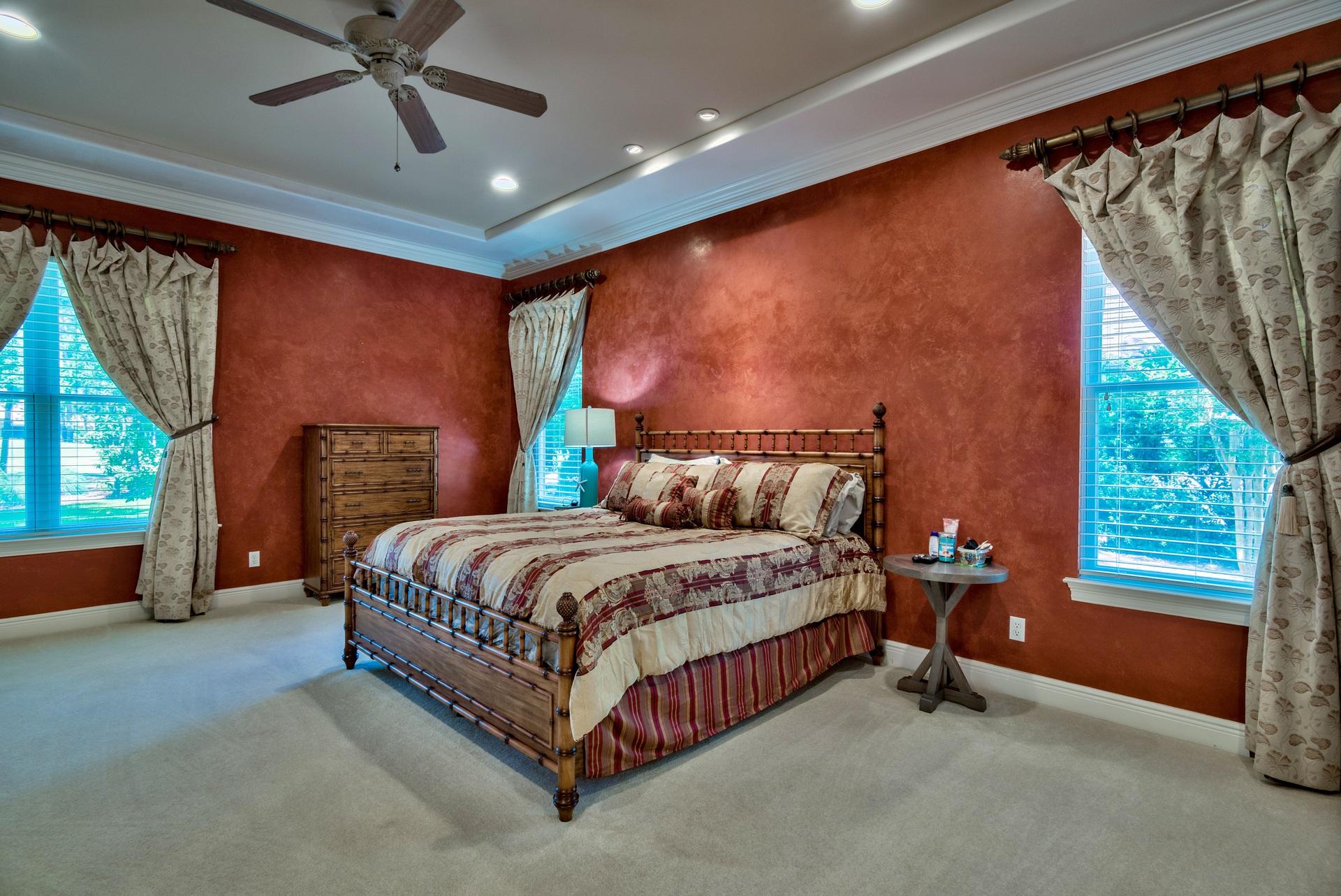 BAYTOWNE AVE EAST - Residential