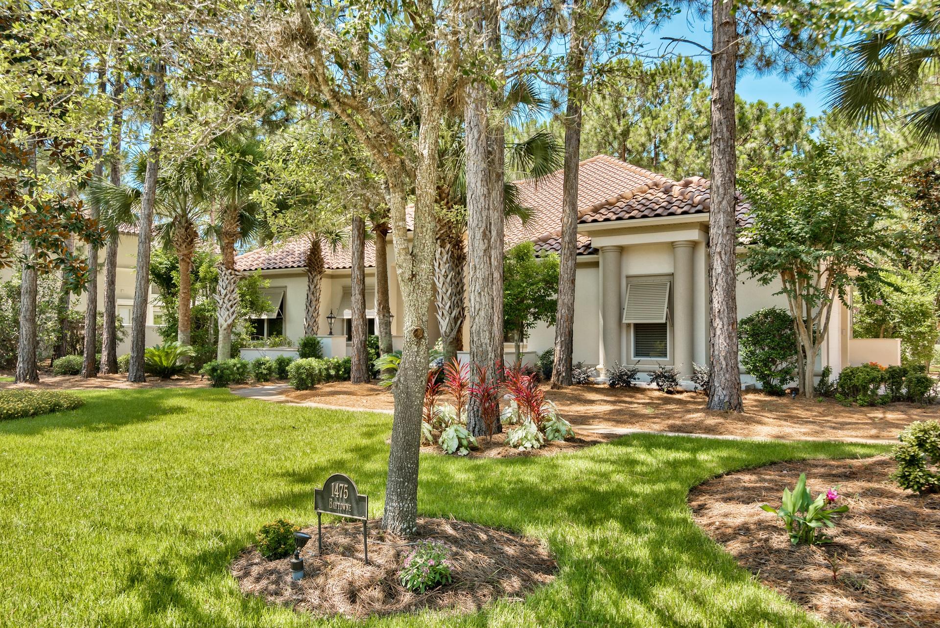 BAYTOWNE AVE EAST - Residential