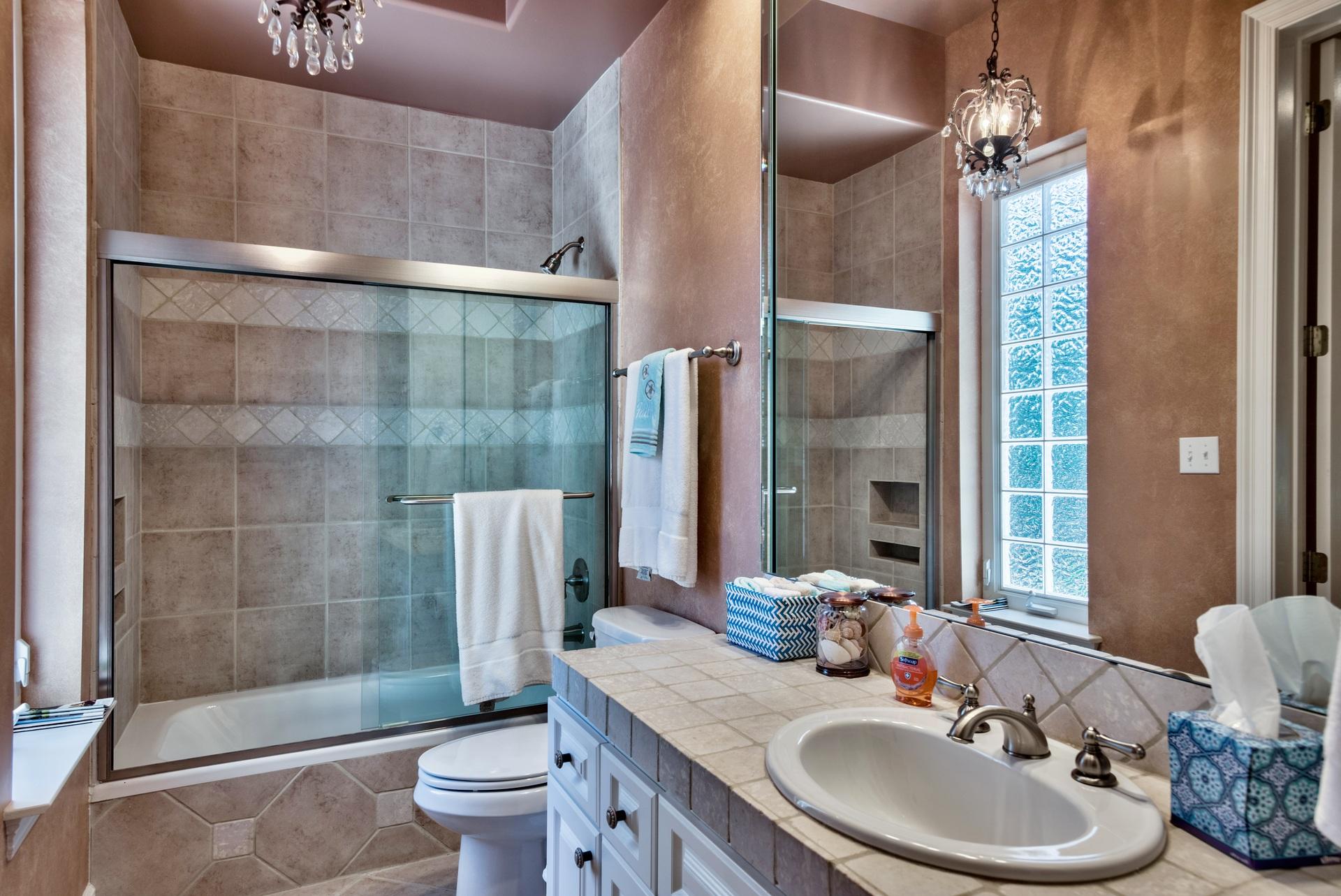 BAYTOWNE AVE EAST - Residential