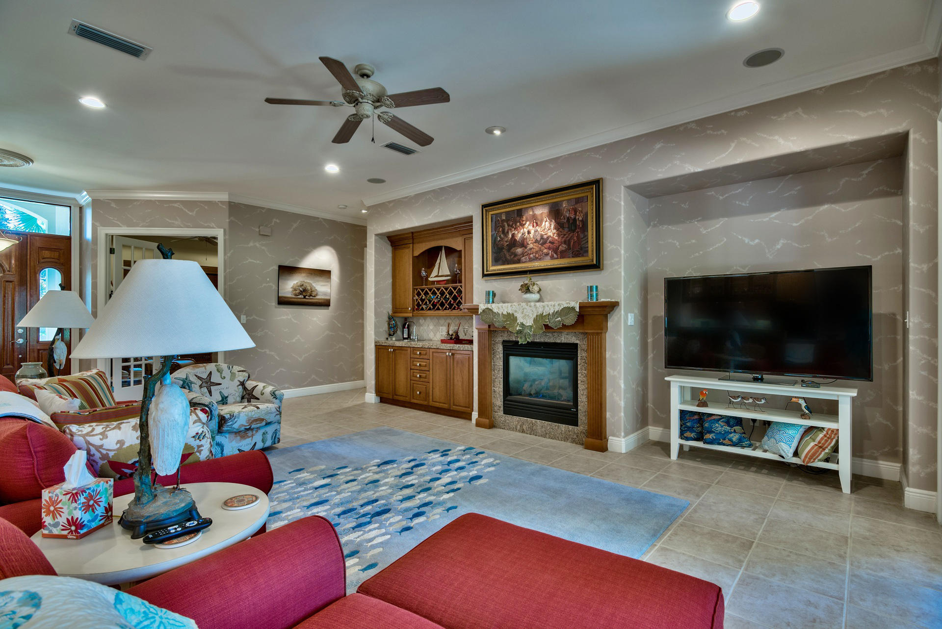 BAYTOWNE AVE EAST - Residential