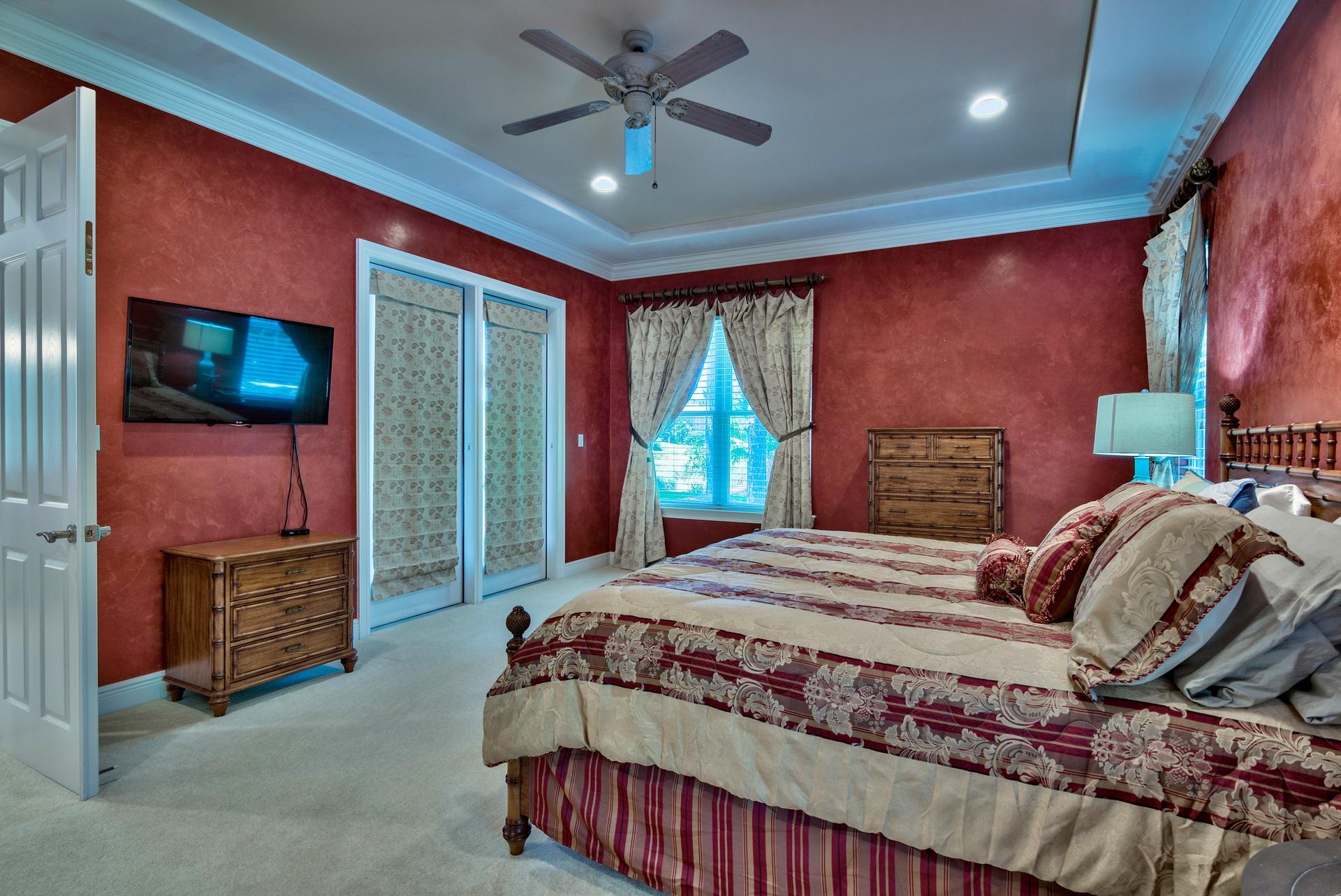 BAYTOWNE AVE EAST - Residential