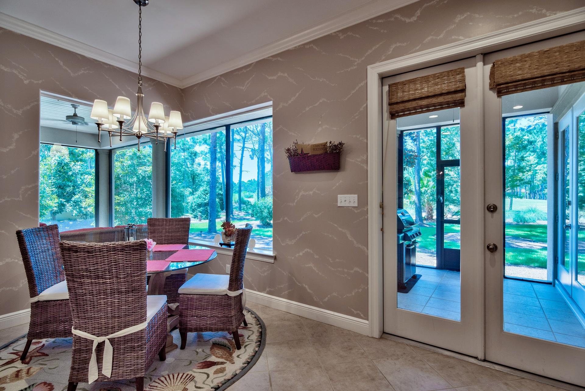 BAYTOWNE AVE EAST - Residential