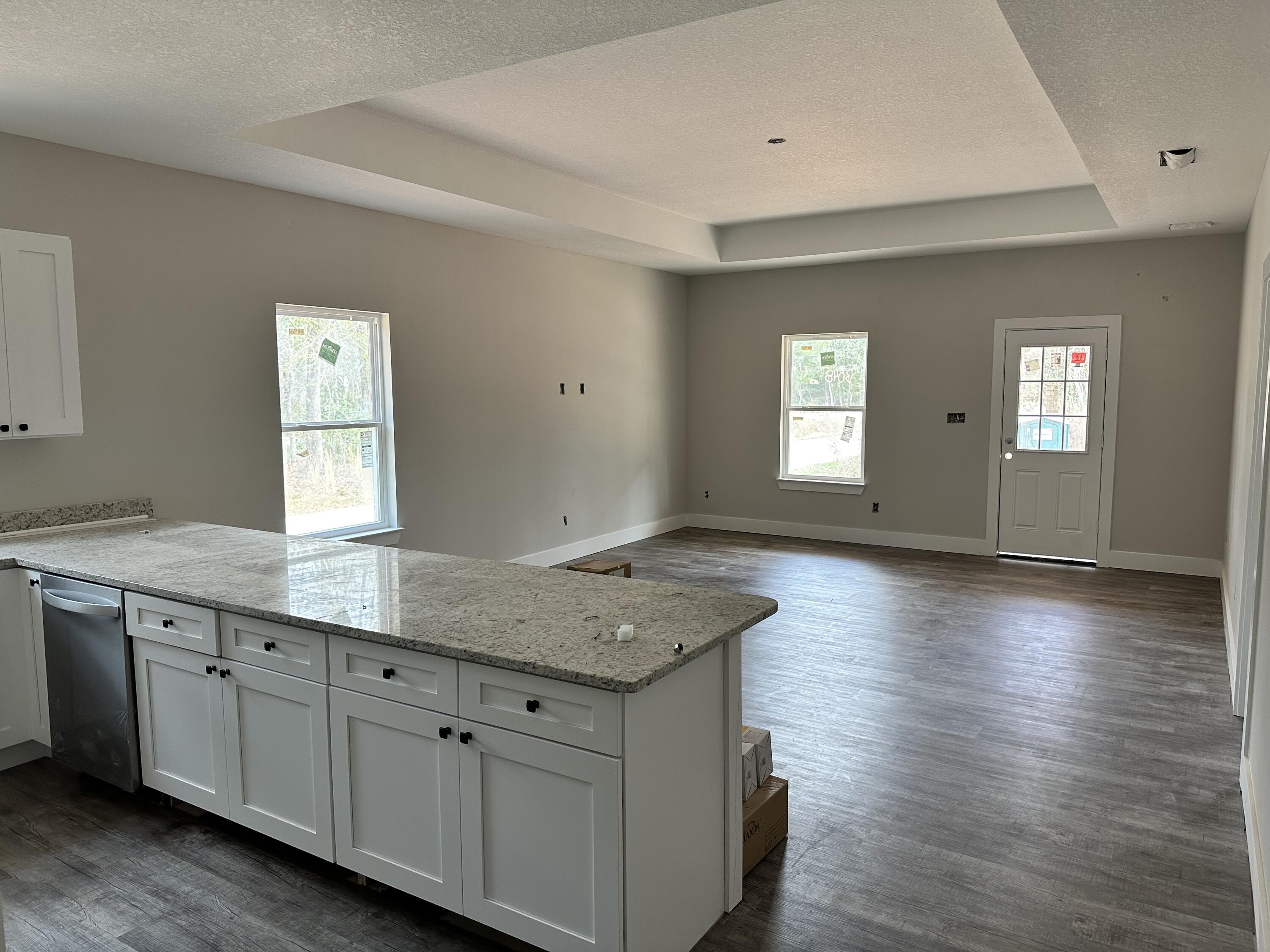 AVALON BEACH - Residential