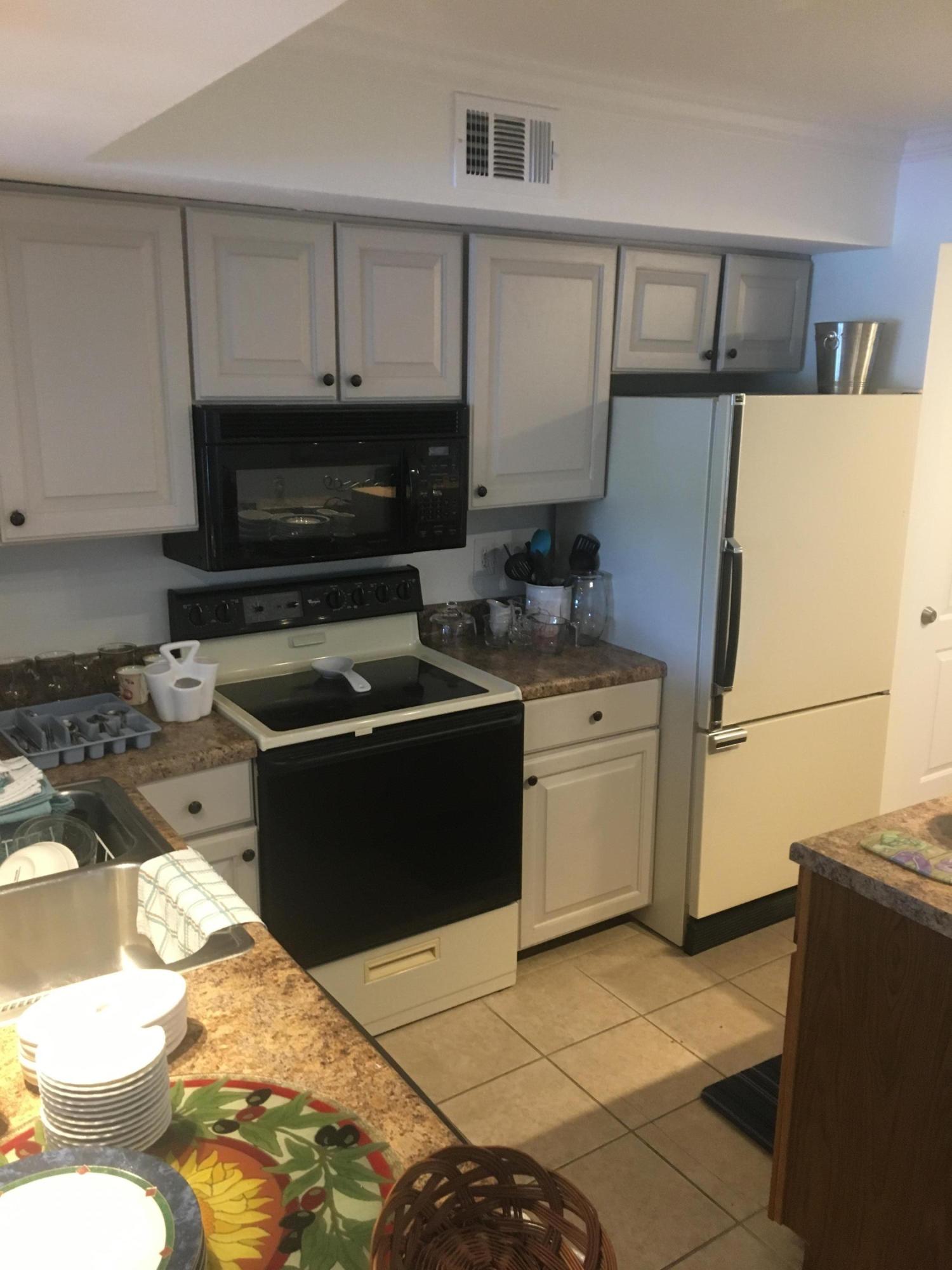 HARBOUR POINT CONDO - Residential