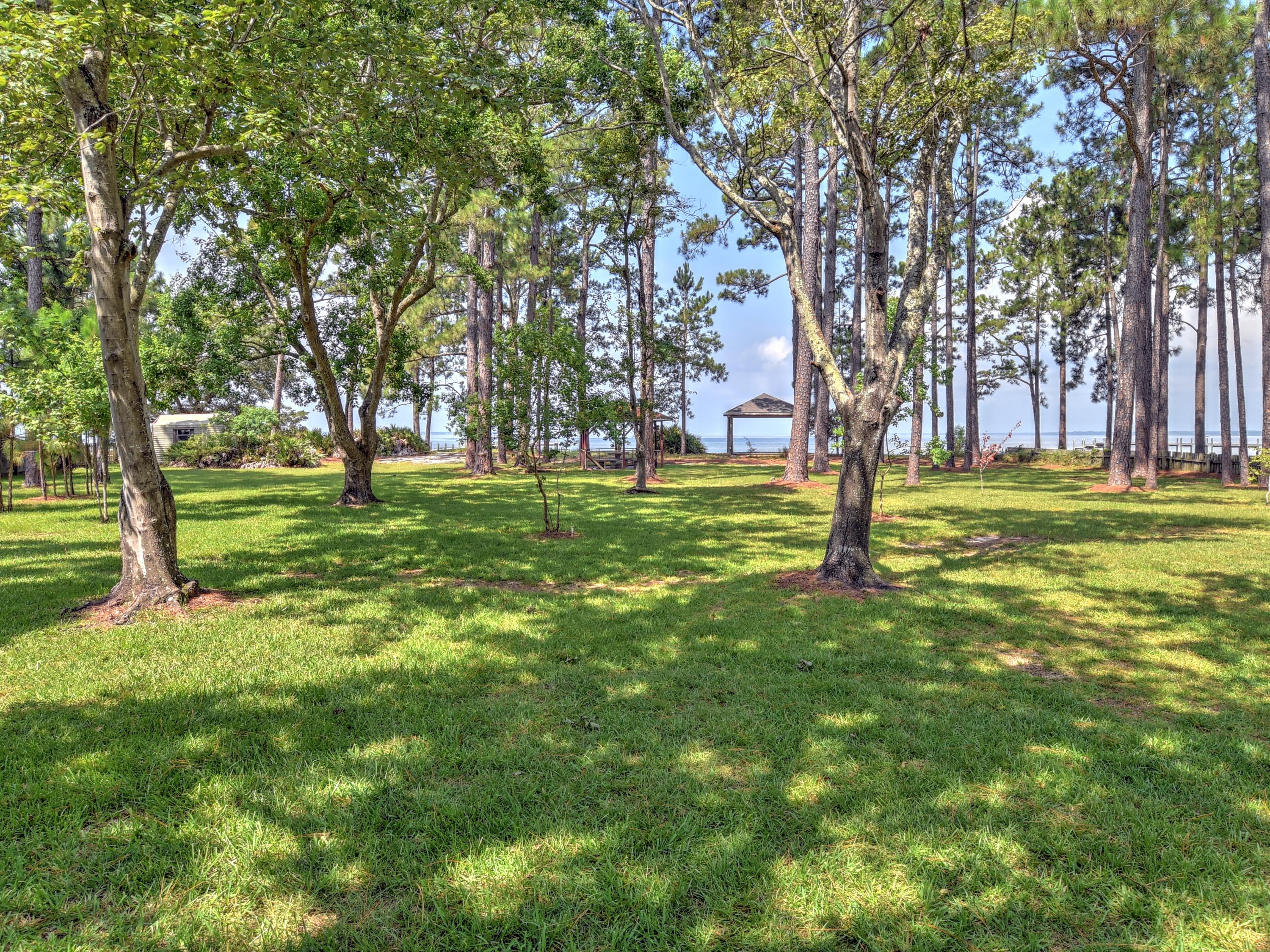 RAINTREE ESTATES - Residential Lease