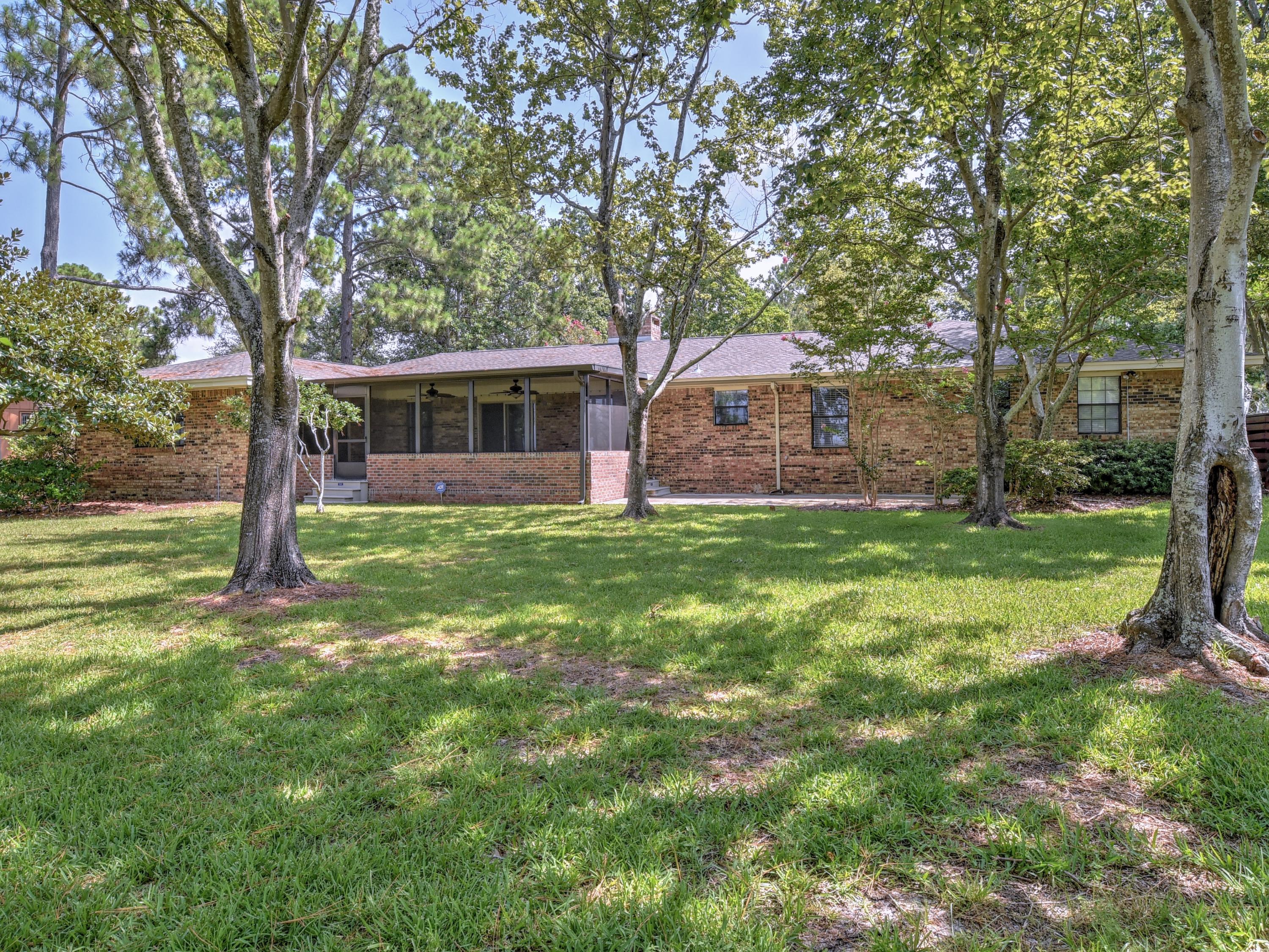 RAINTREE ESTATES - Residential Lease