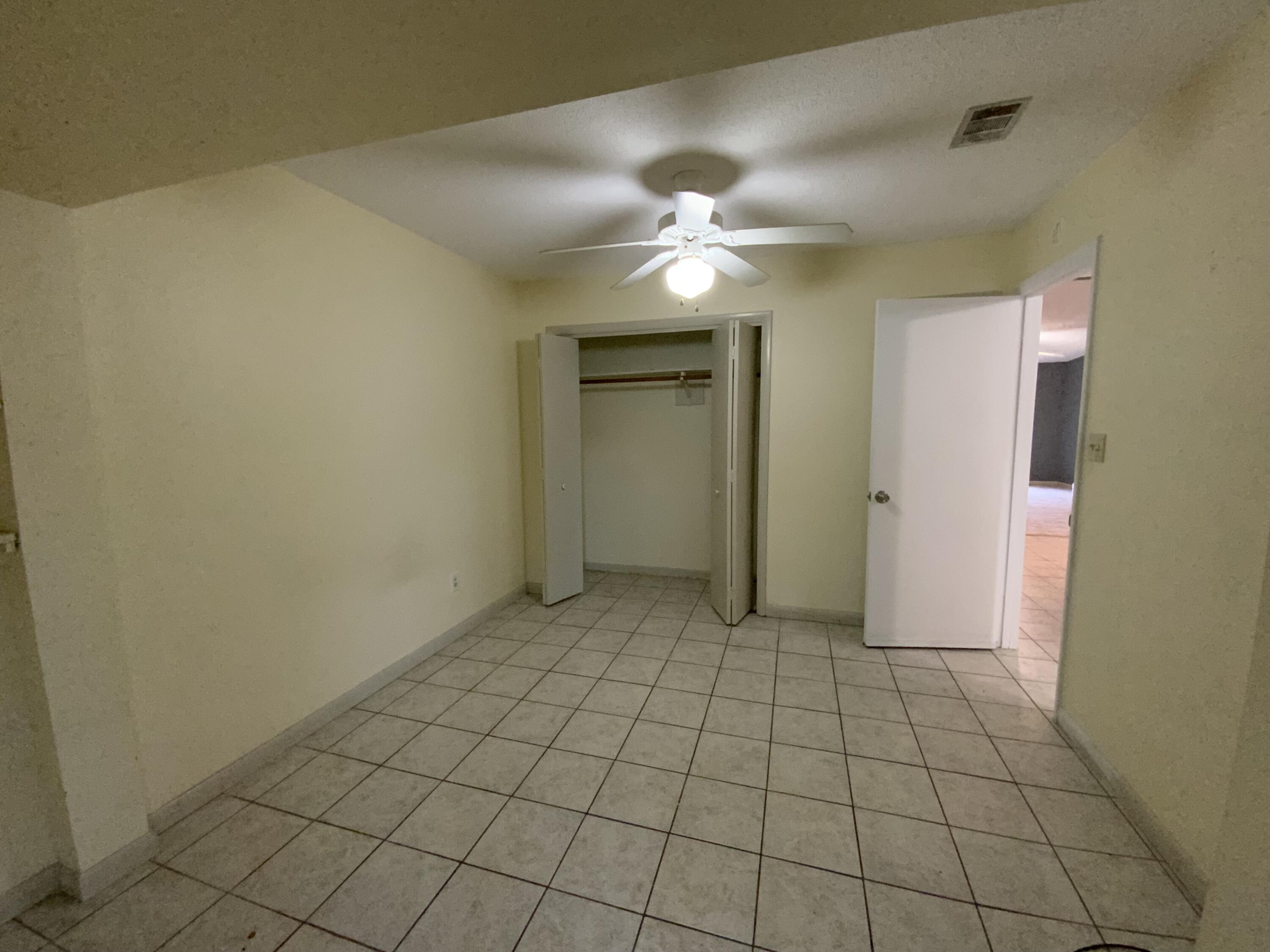 INDIAN OAKS - Residential Lease