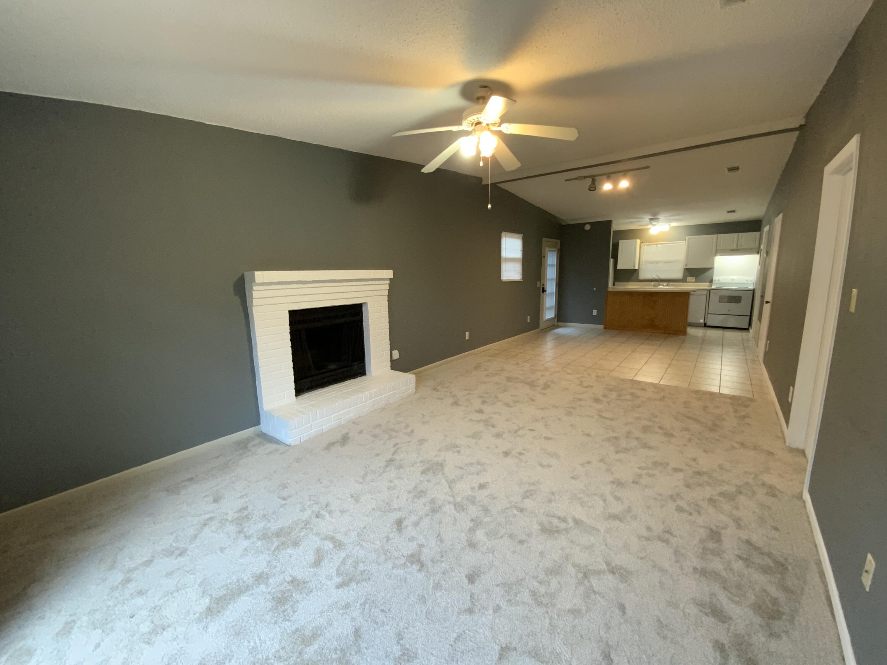 INDIAN OAKS - Residential Lease