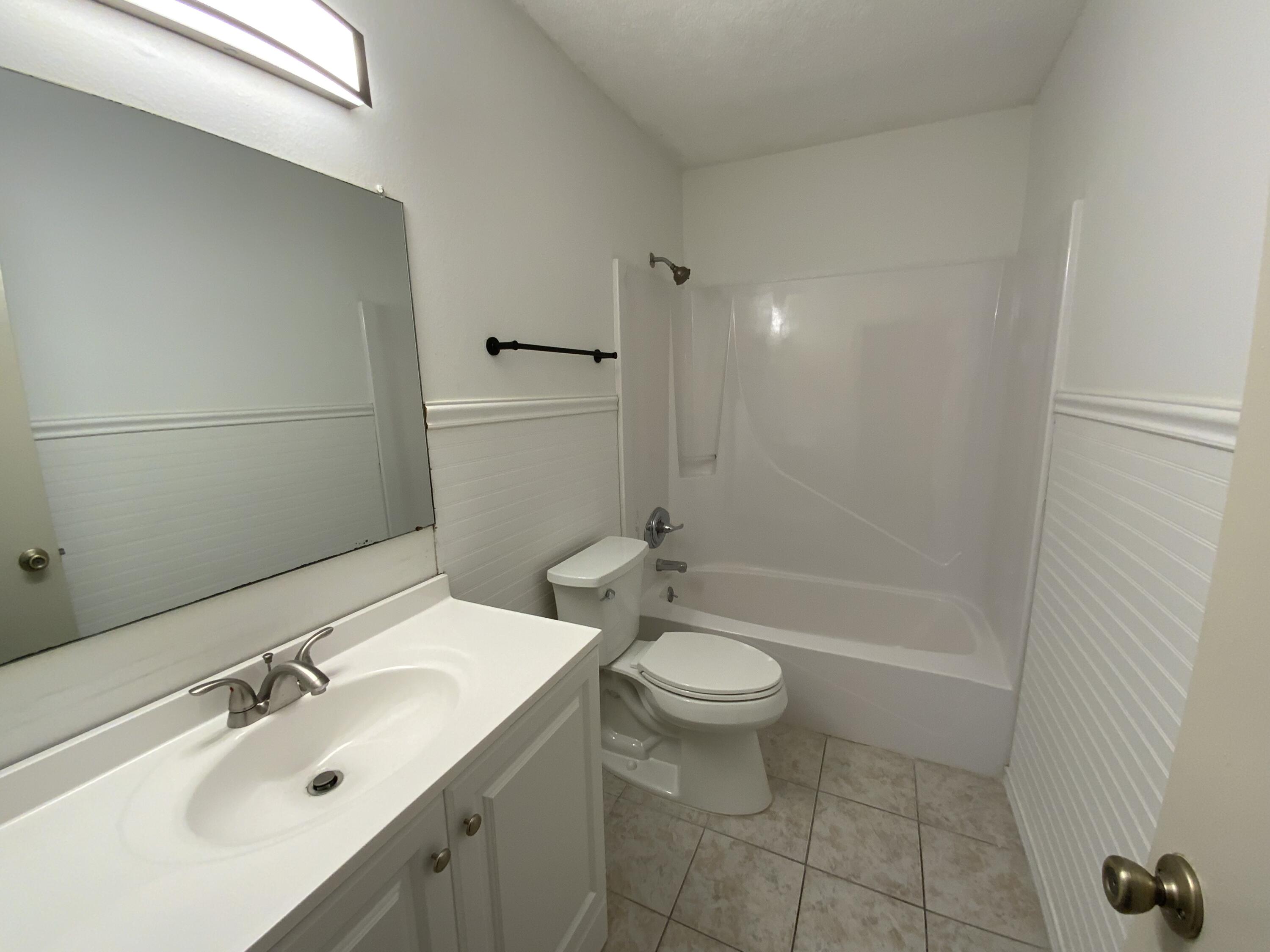 INDIAN OAKS - Residential Lease