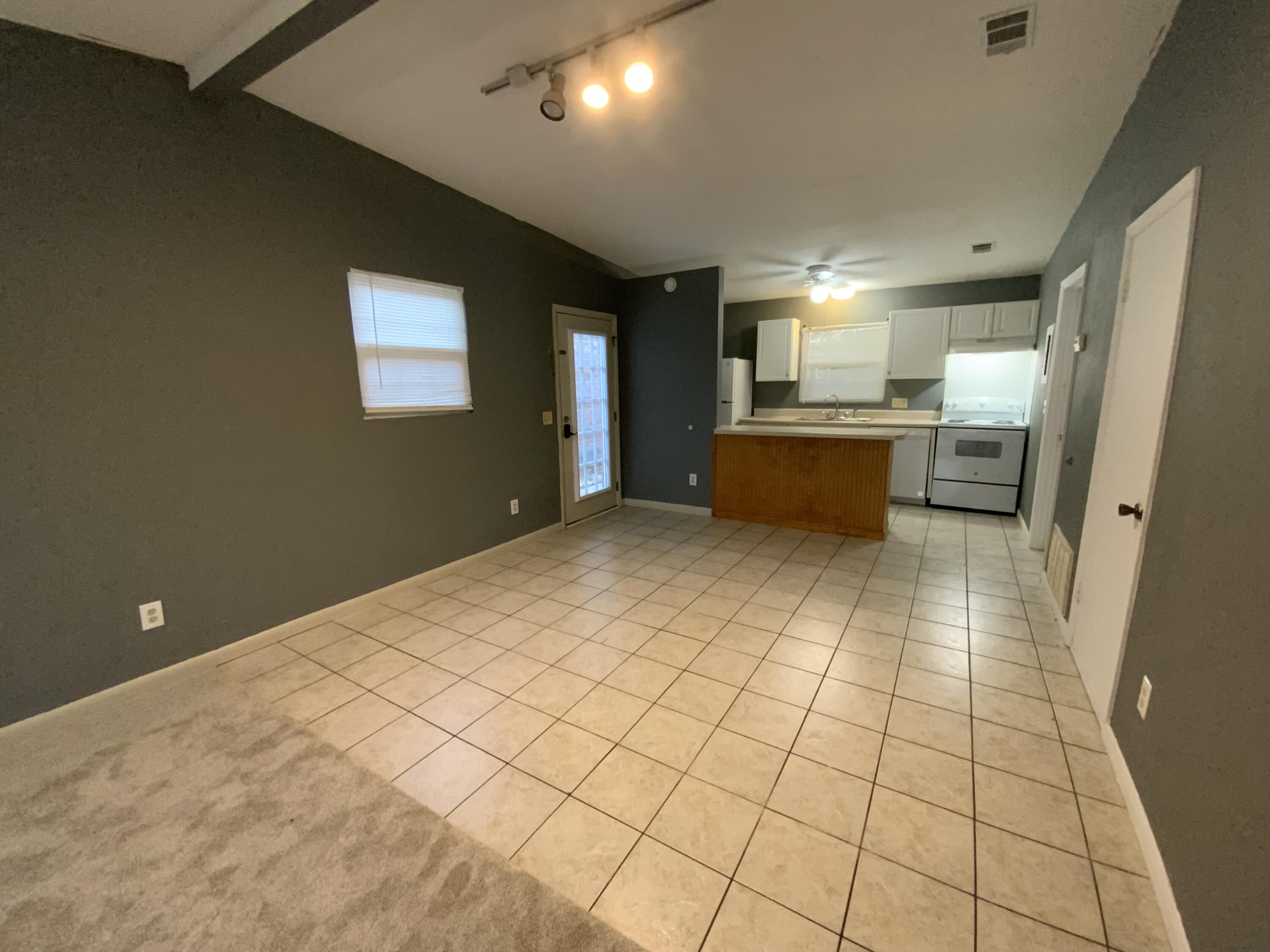 INDIAN OAKS - Residential Lease