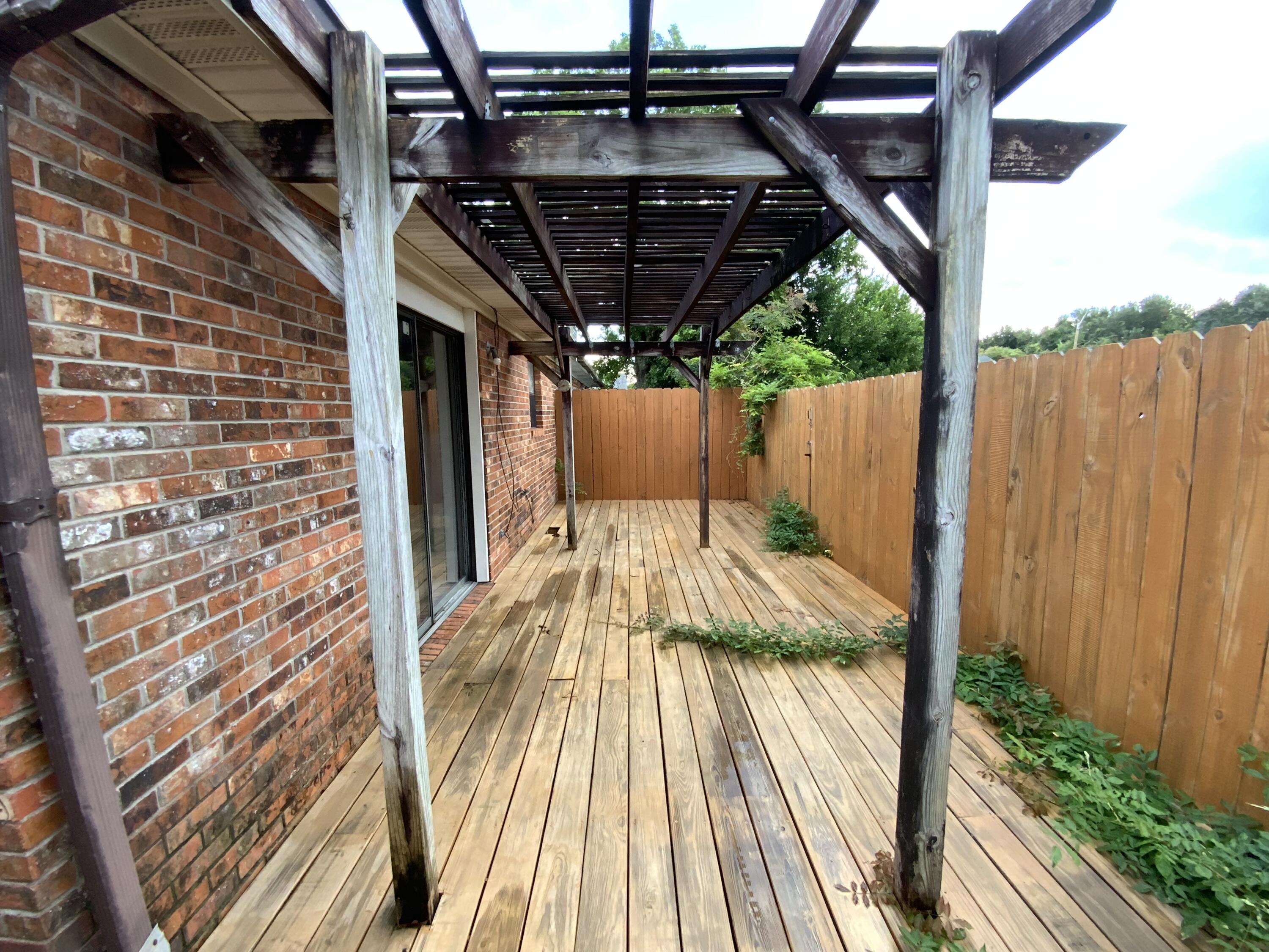 INDIAN OAKS - Residential Lease