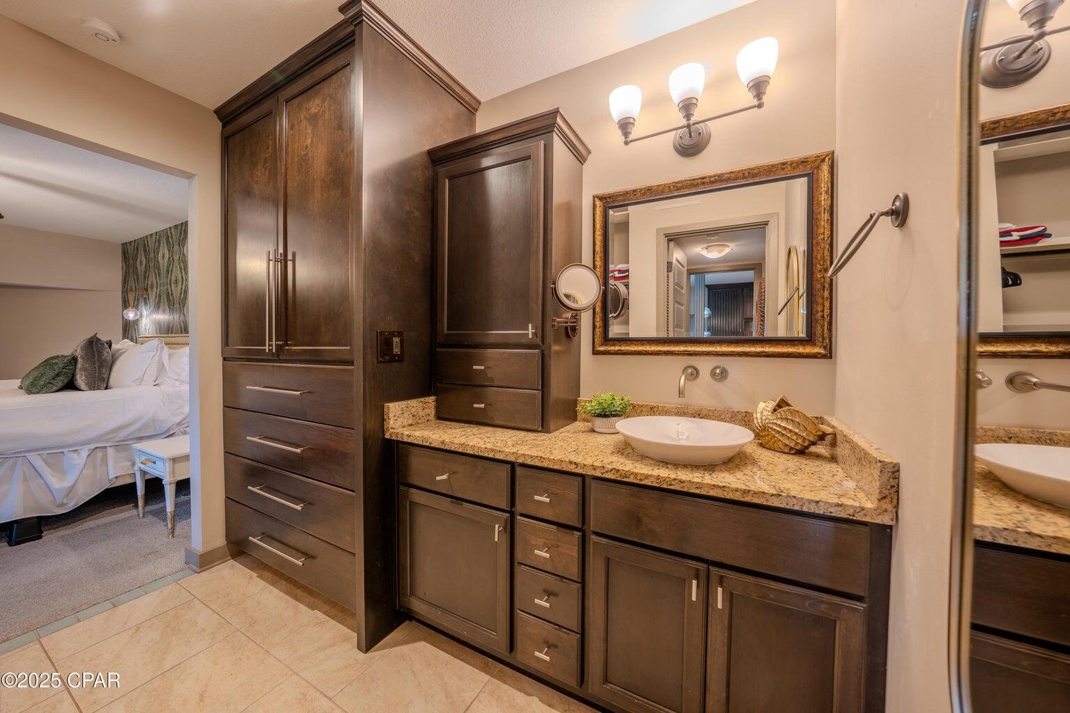 Bay Point Harbour Villas - Residential