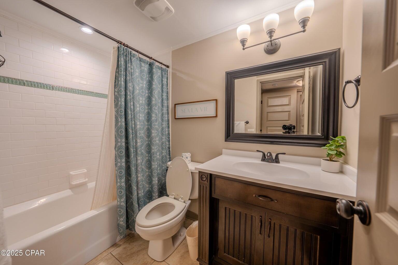 Bay Point Harbour Villas - Residential