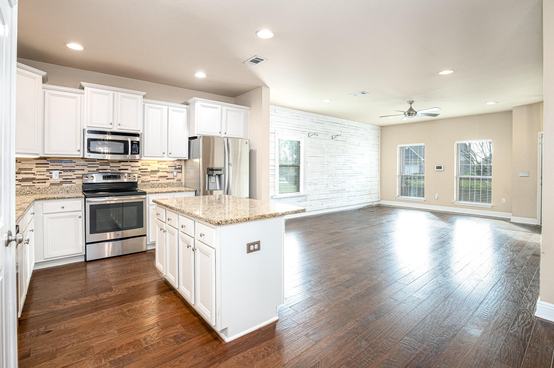 DRIFTWOOD ESTATES - Residential