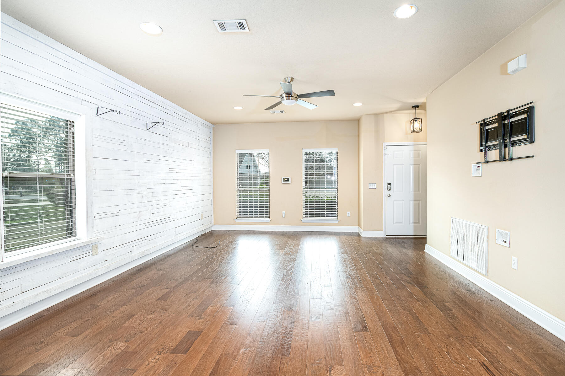 DRIFTWOOD ESTATES - Residential