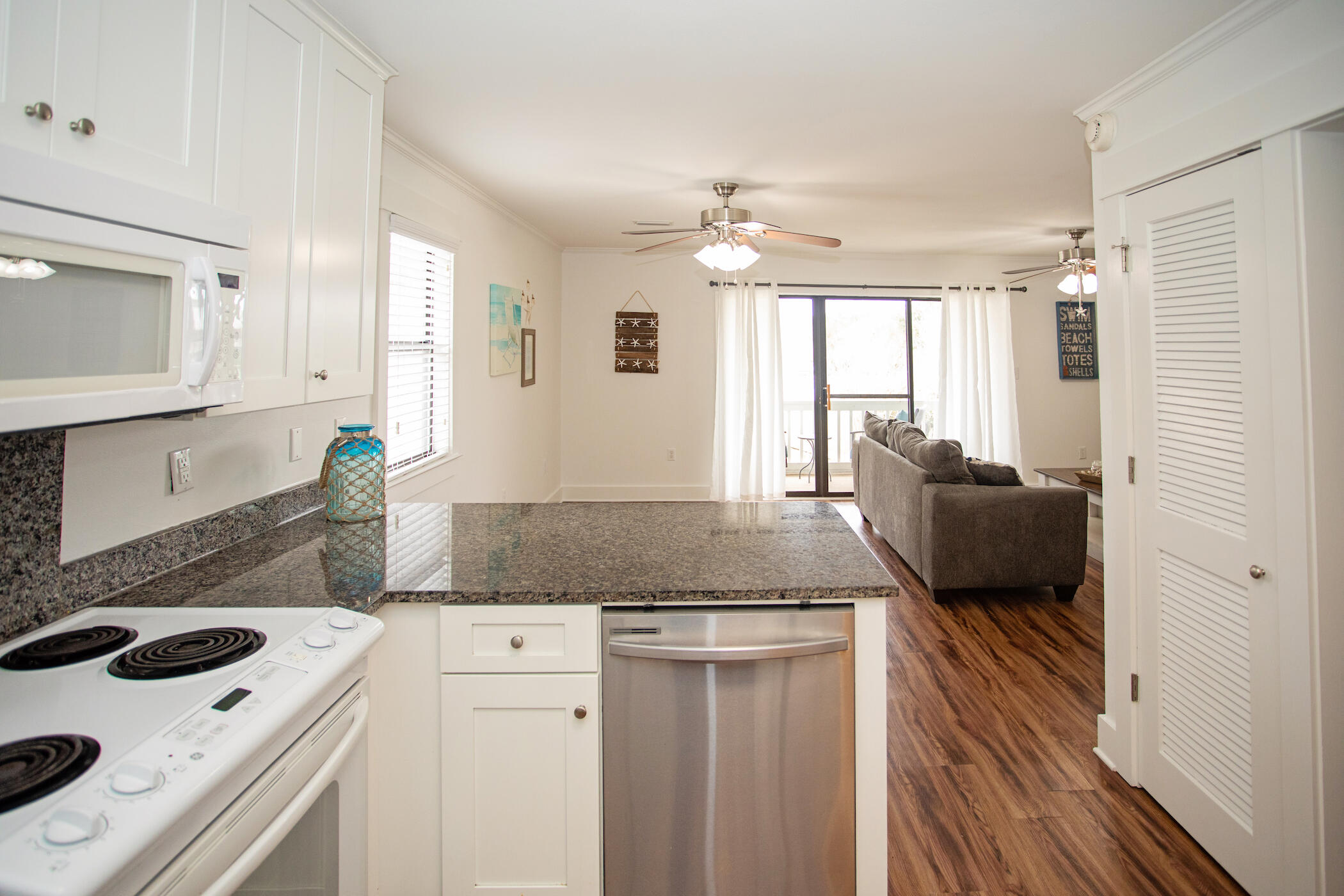 BEACHWOOD VILLAS CONDO - Residential