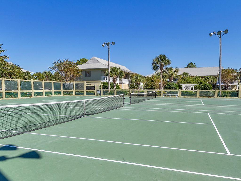 BEACHWOOD VILLAS CONDO - Residential