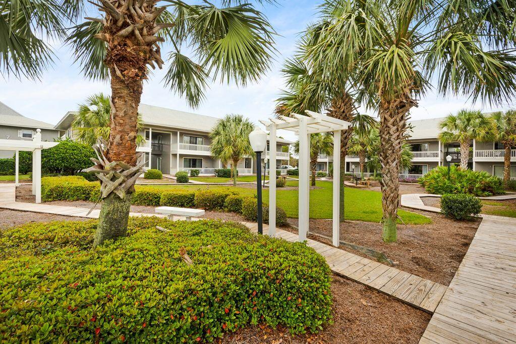 BEACHWOOD VILLAS CONDO - Residential