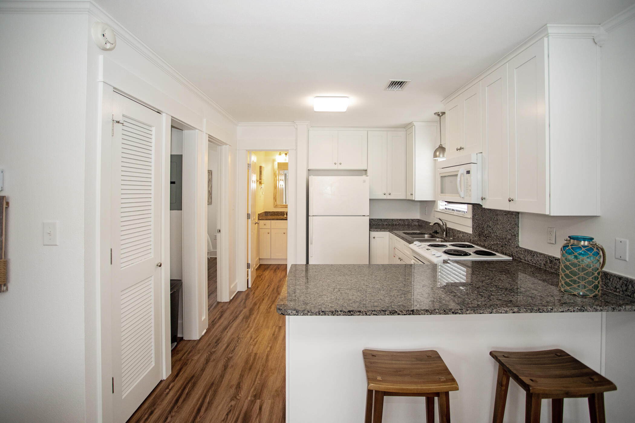 BEACHWOOD VILLAS CONDO - Residential