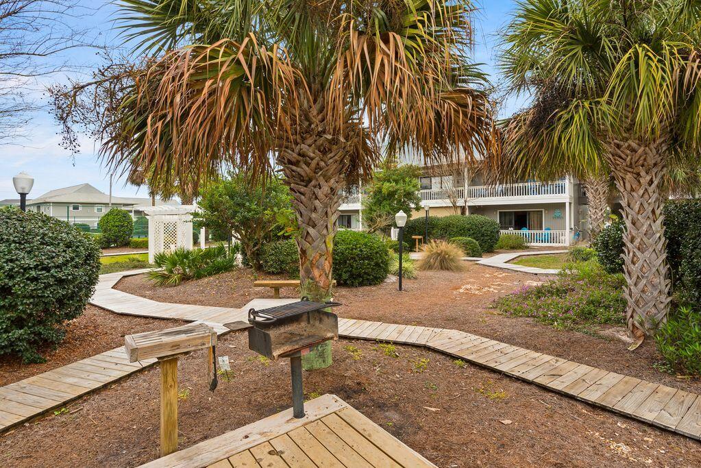 BEACHWOOD VILLAS CONDO - Residential