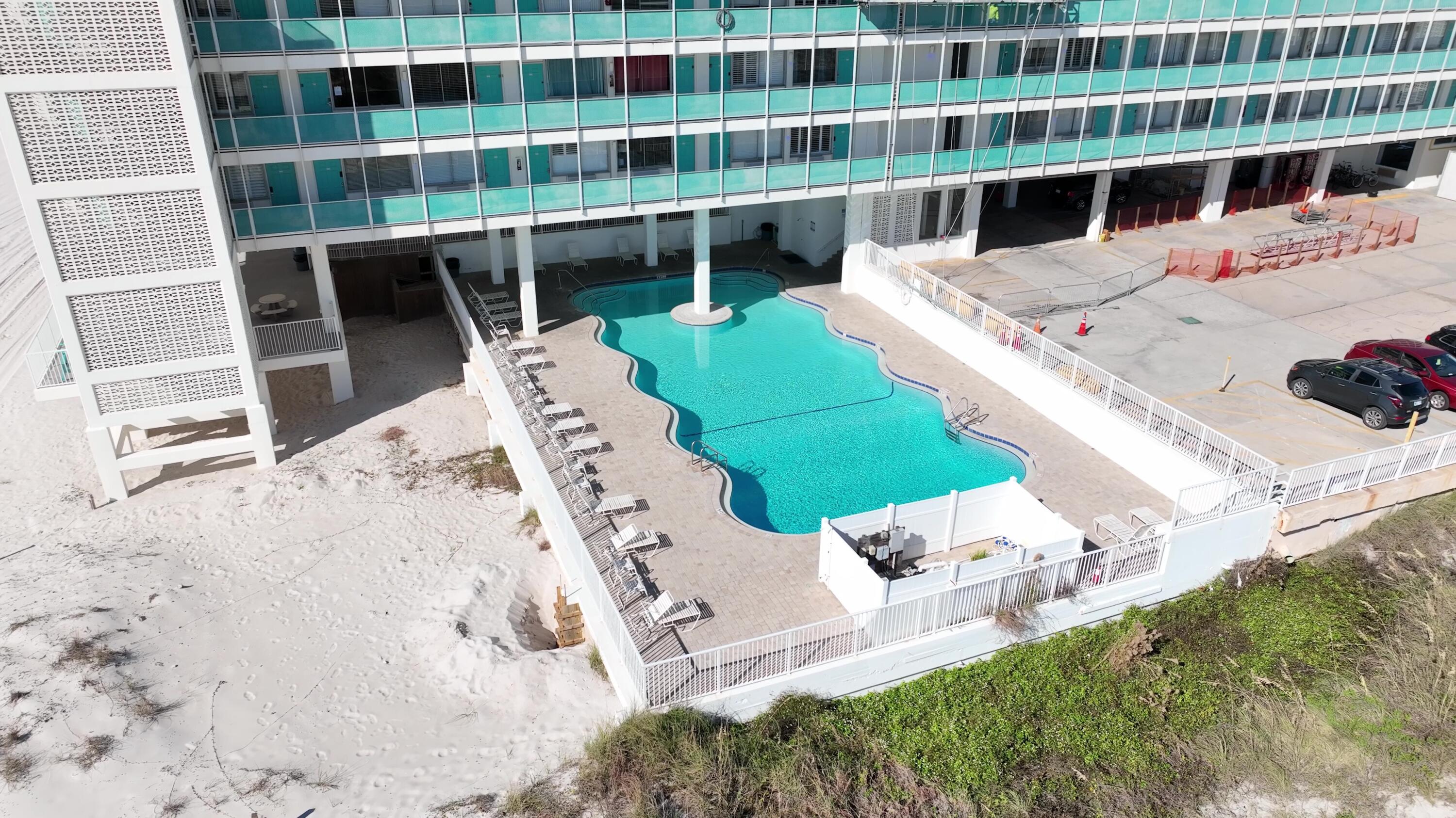 Fontainebleau Terrace - Residential