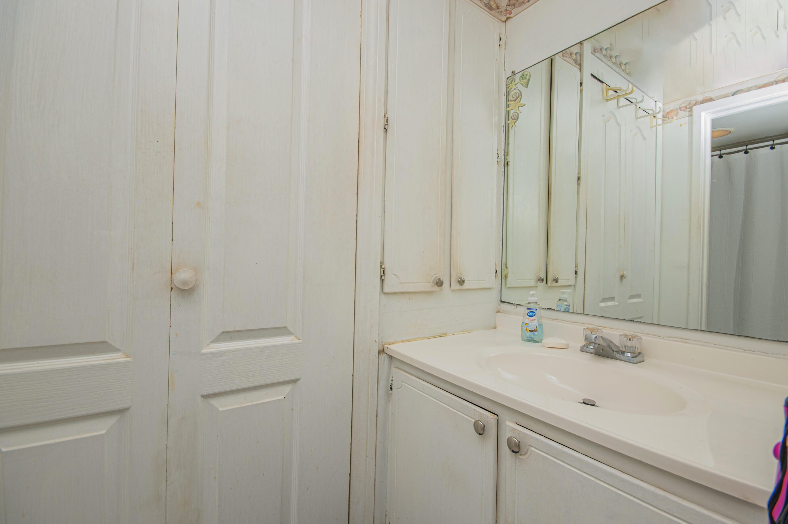 Fontainebleau Terrace - Residential