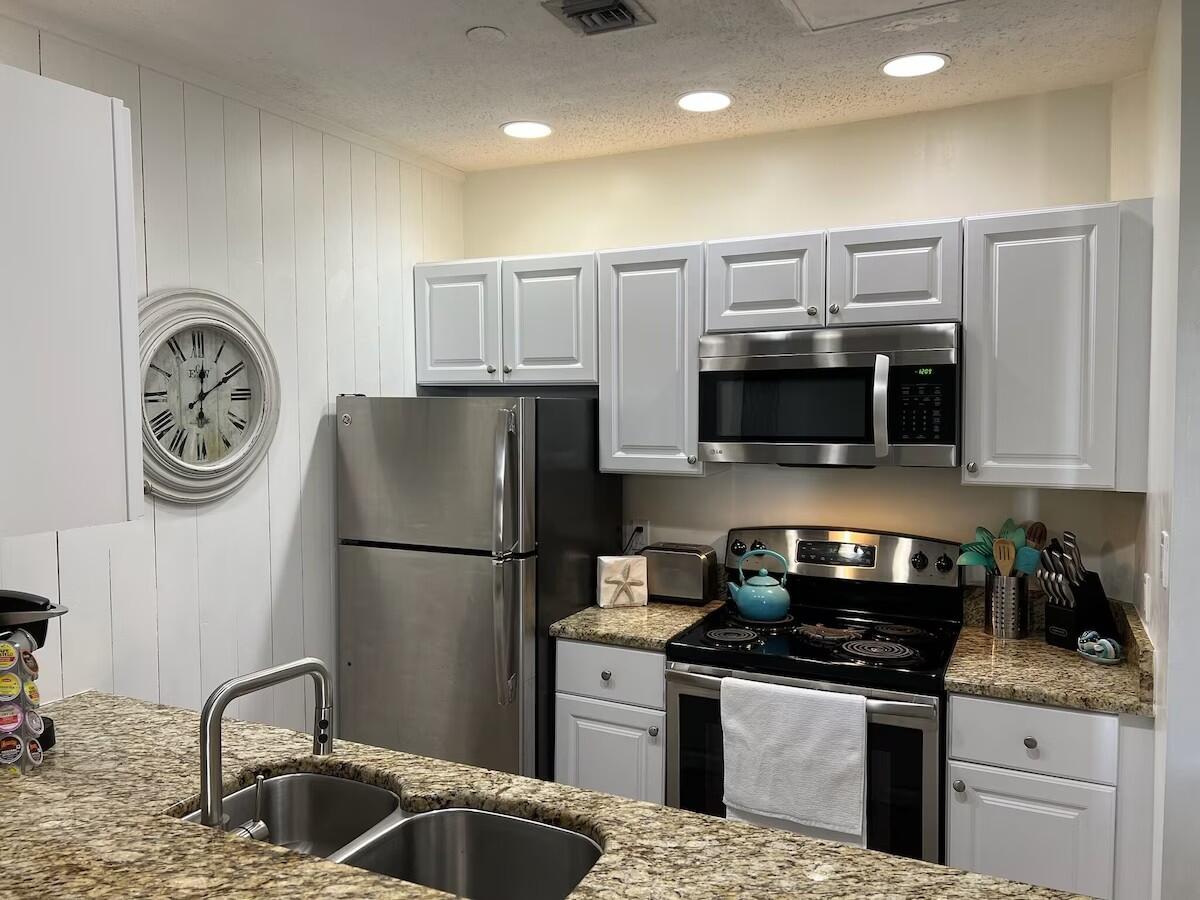 DESTIN SURFSIDE CONDO - Residential