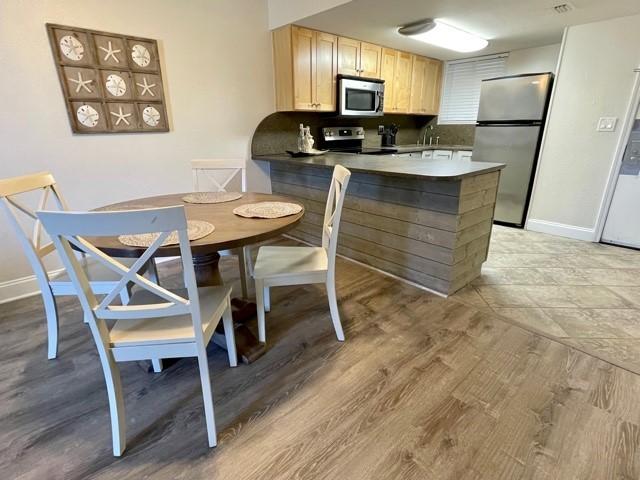 SUNDESTIN INTERNATIONAL CONDO - Residential