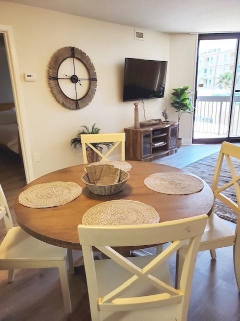 SUNDESTIN INTERNATIONAL CONDO - Residential